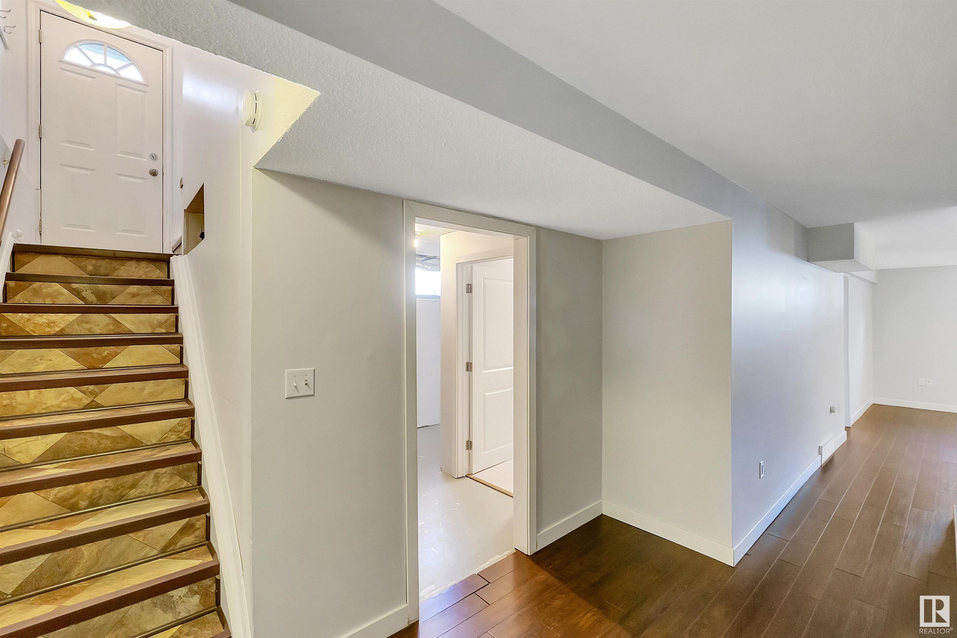 16 BLUEBIRD Crescent