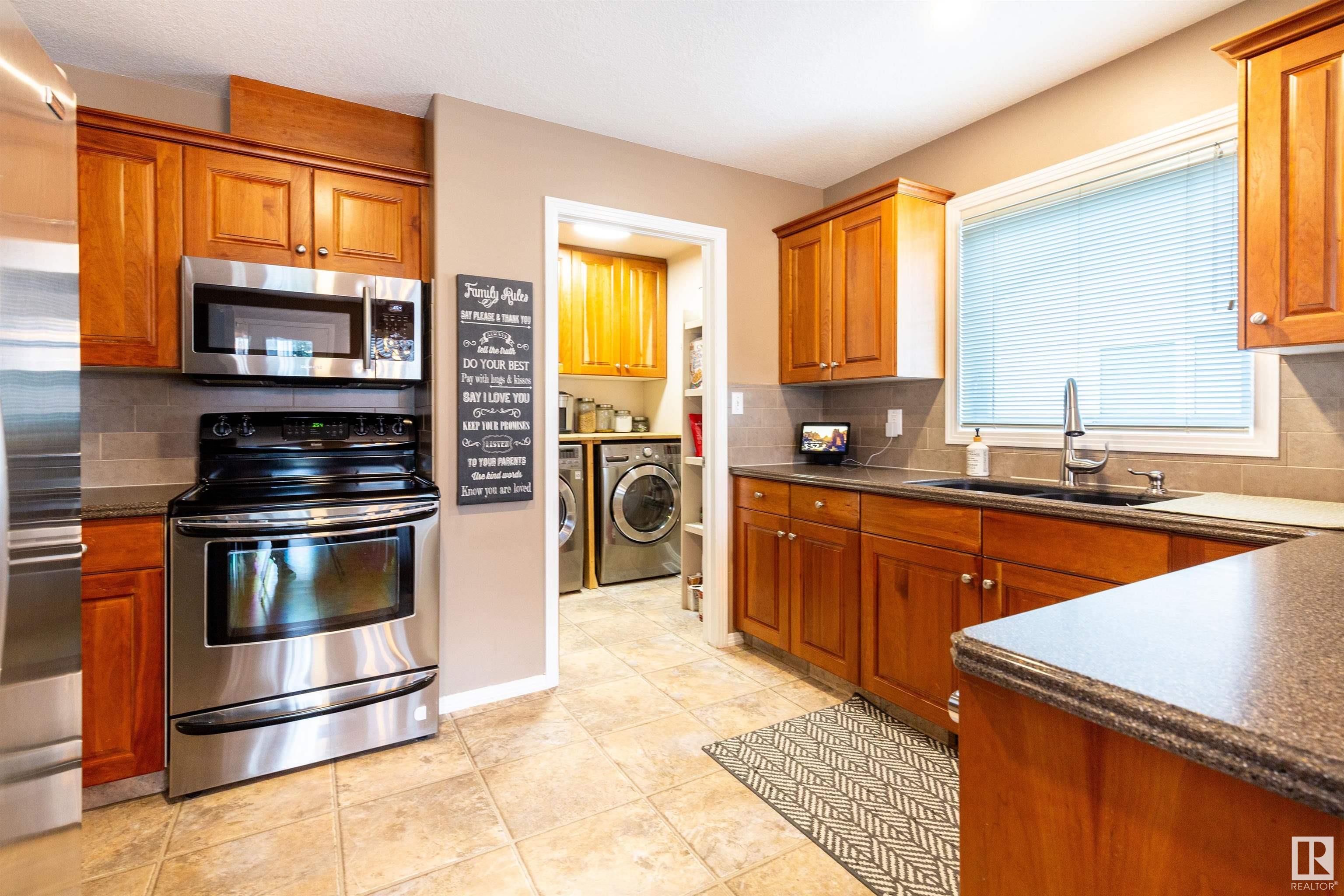 54 DELAGE Crescent