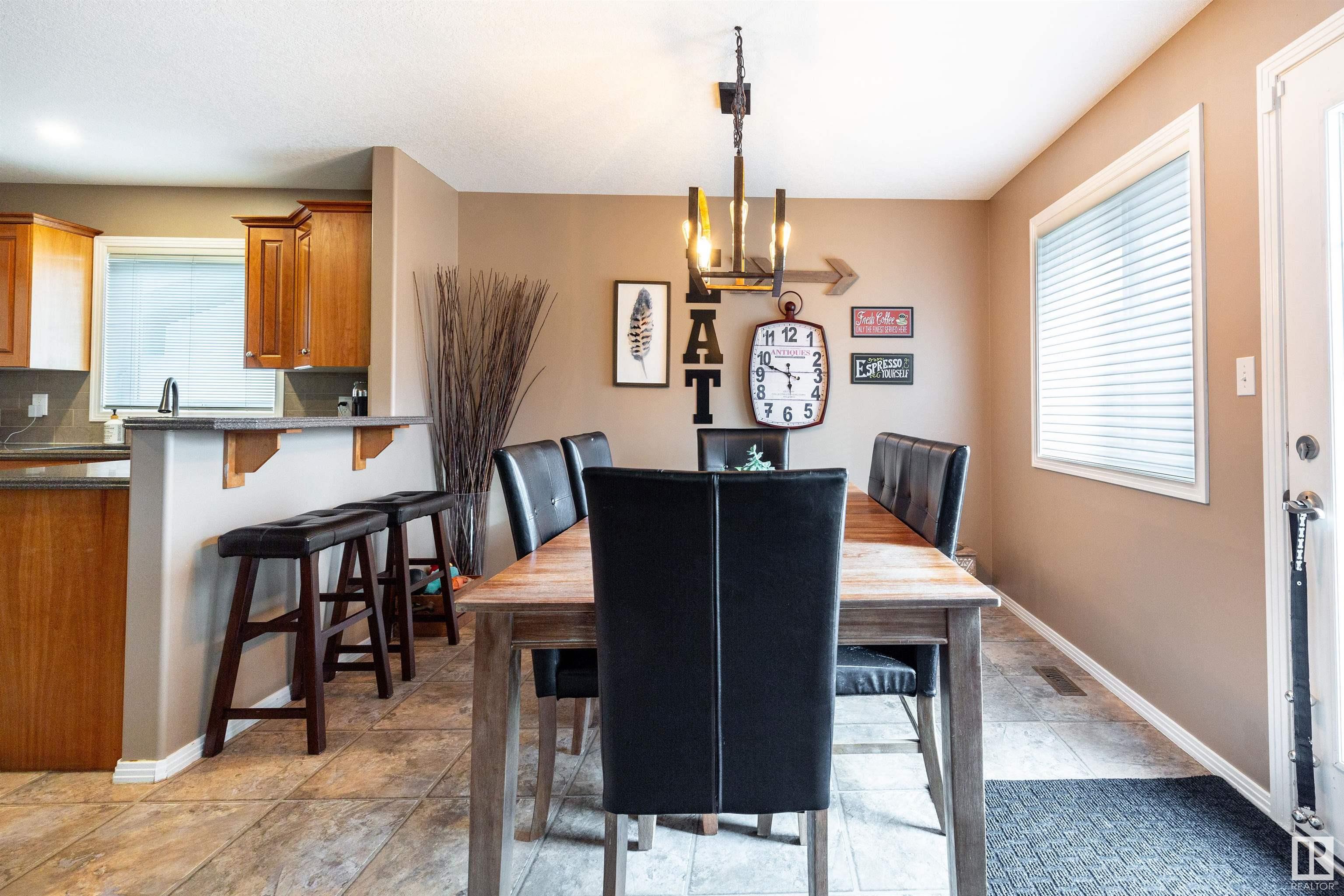 54 DELAGE Crescent