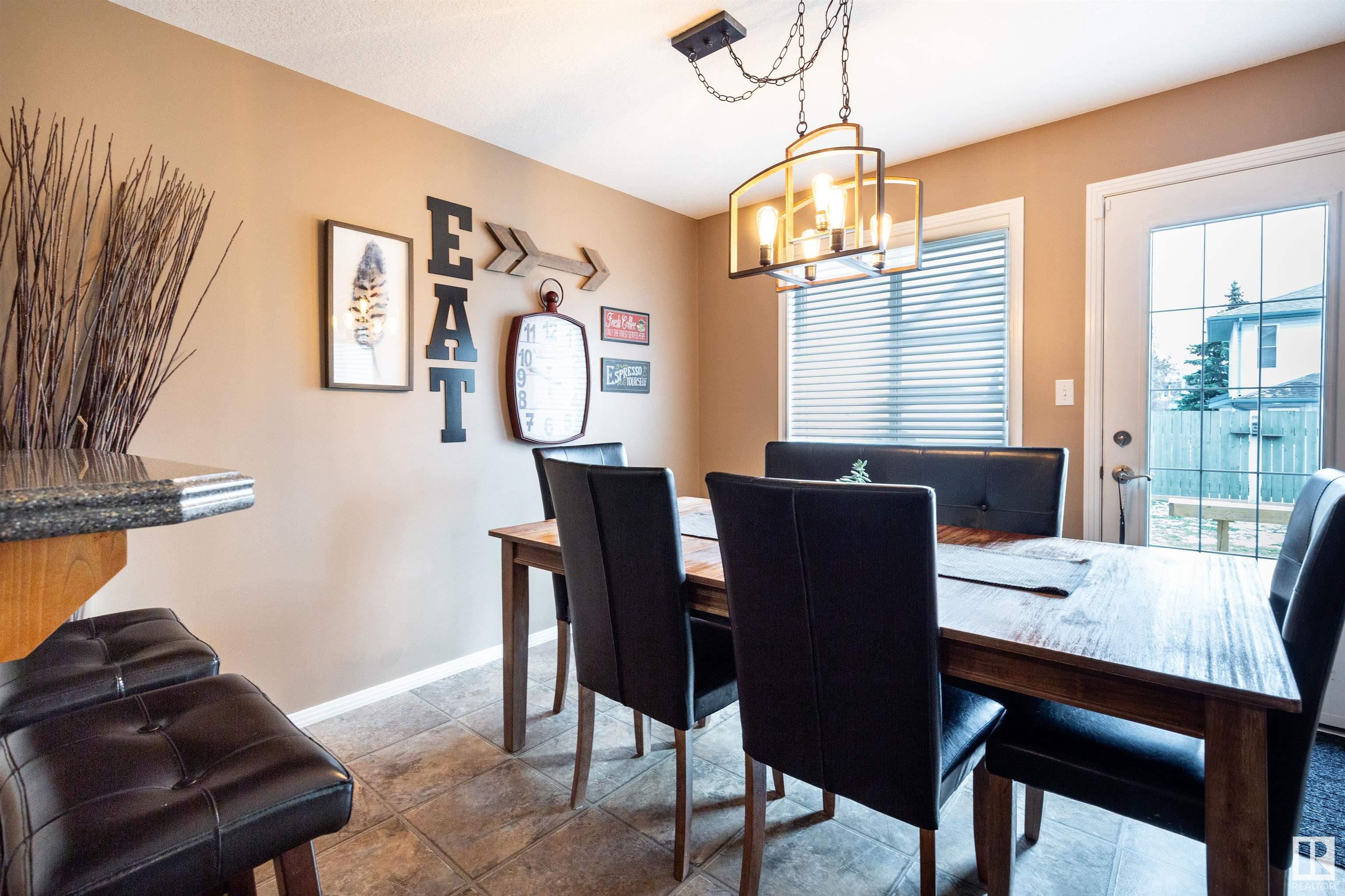 54 DELAGE Crescent