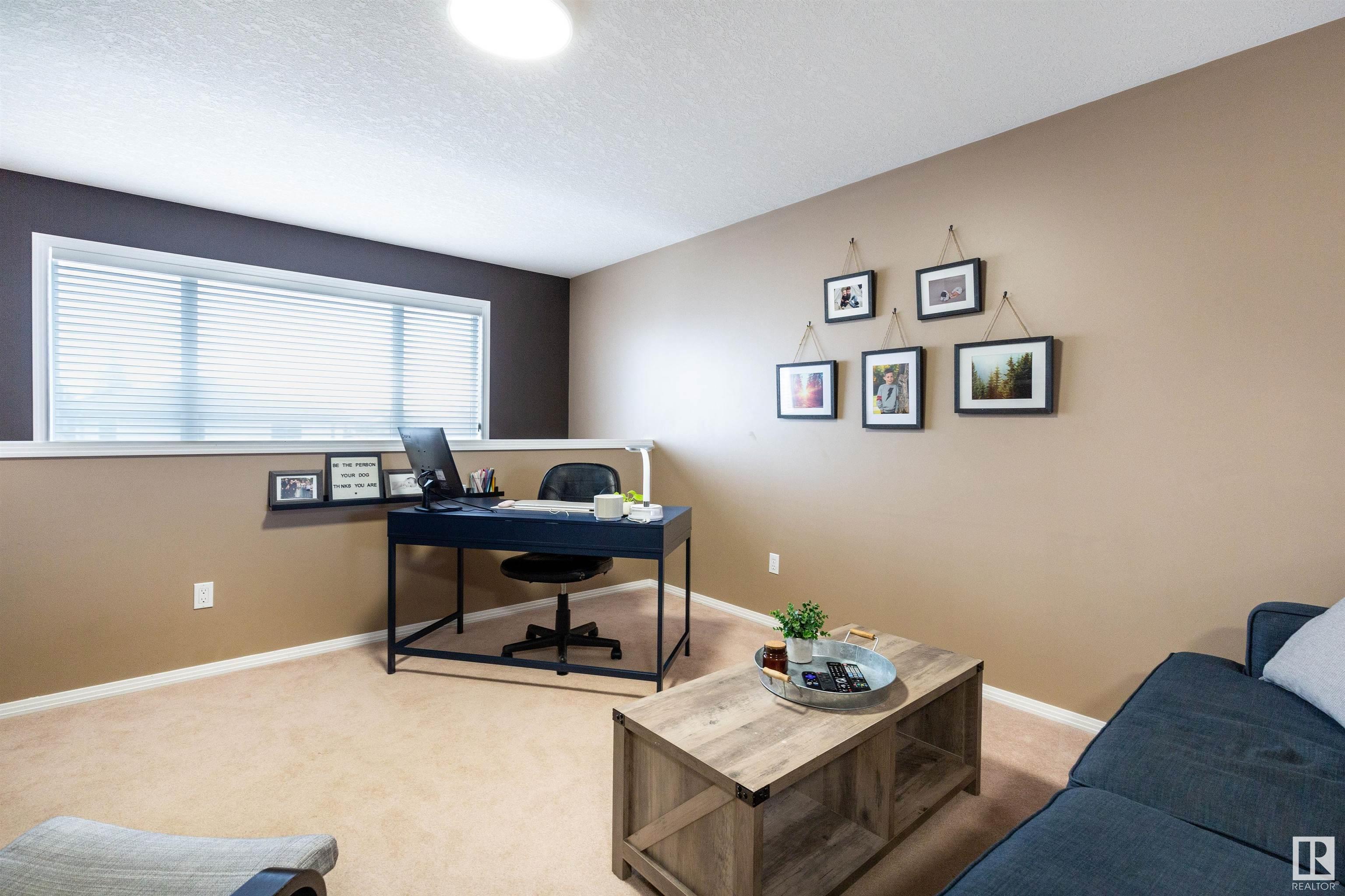 54 DELAGE Crescent