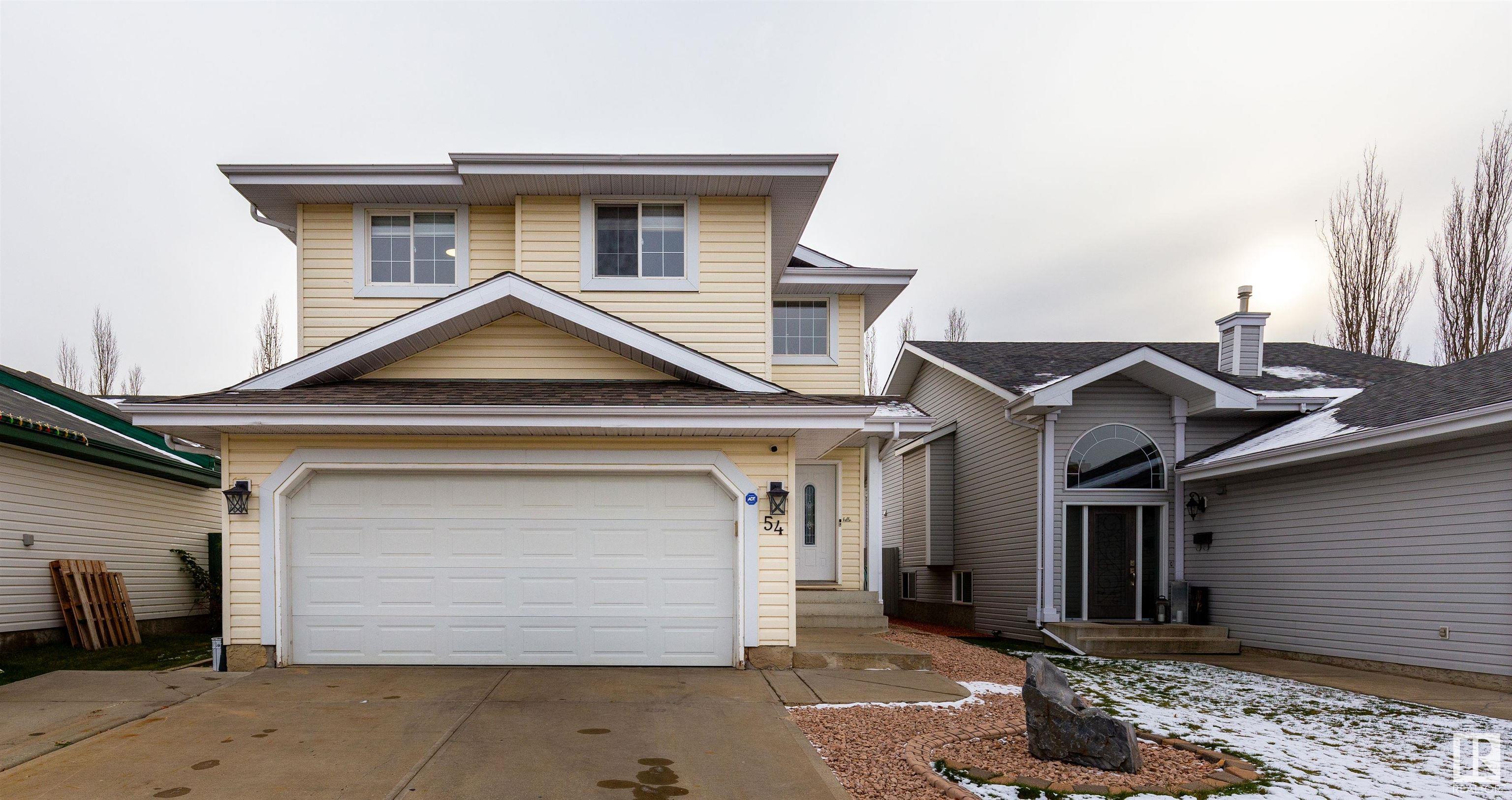 54 DELAGE Crescent