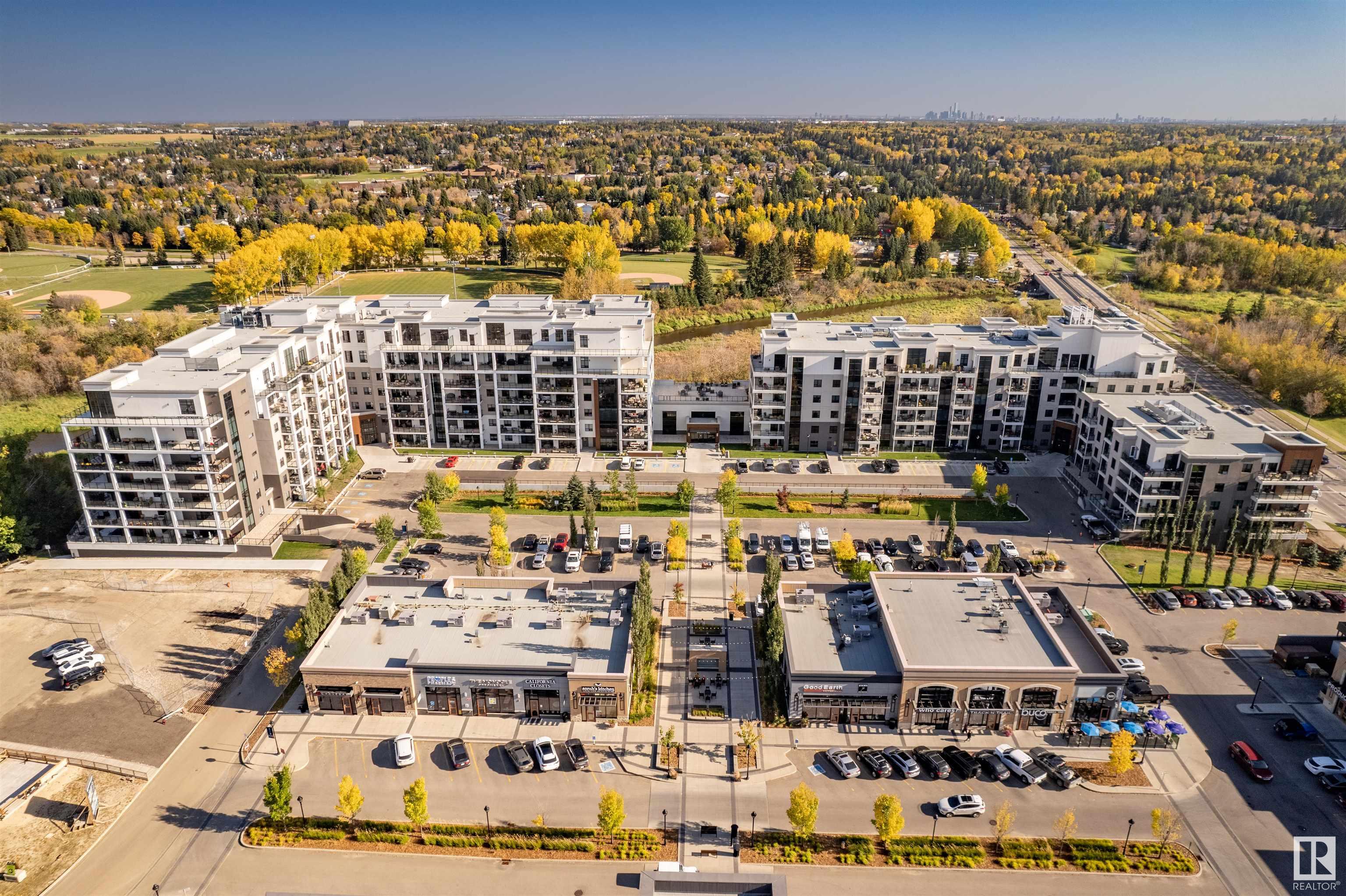 200 BELLEROSE Drive