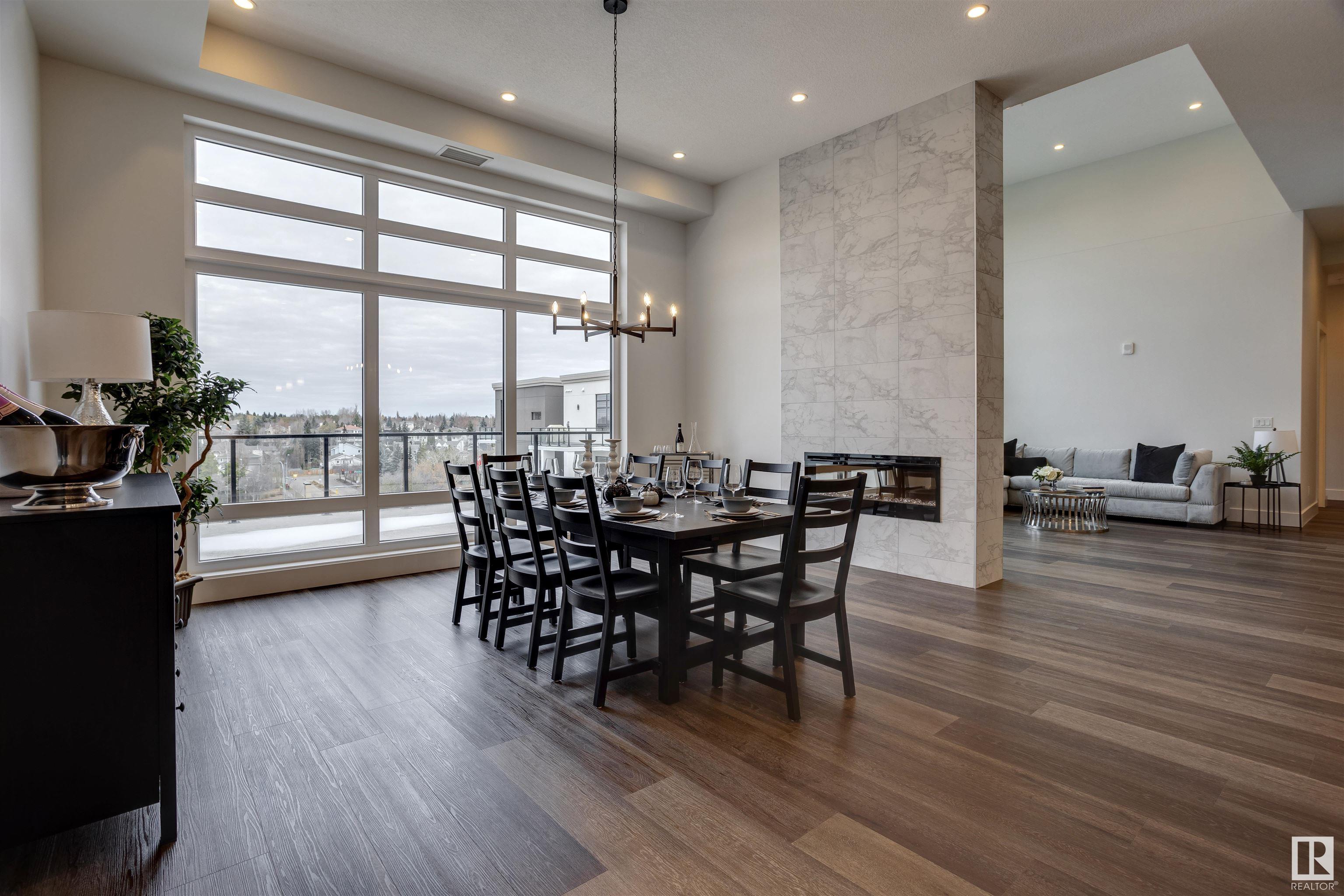 200 BELLEROSE Drive
