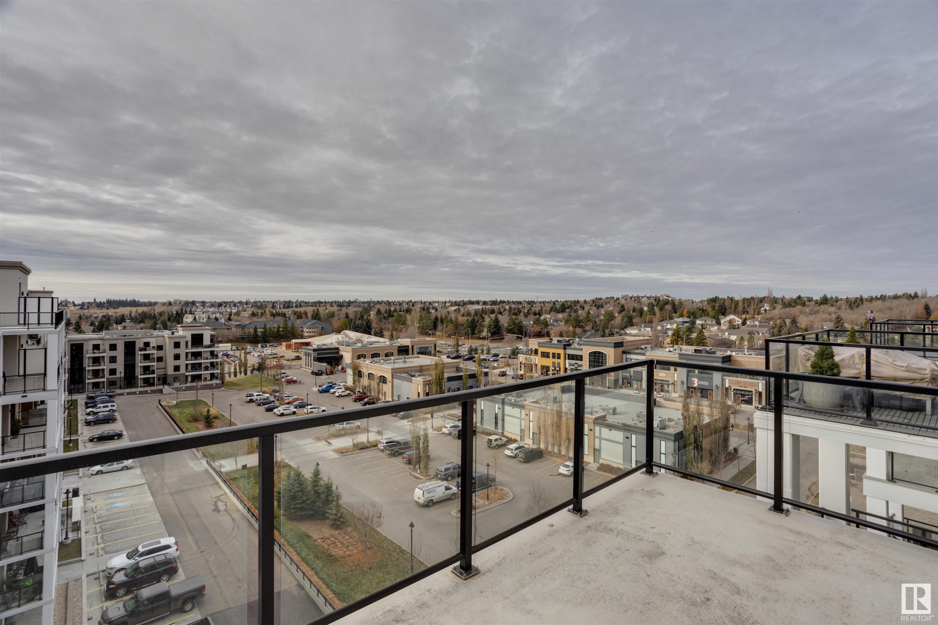 200 BELLEROSE Drive