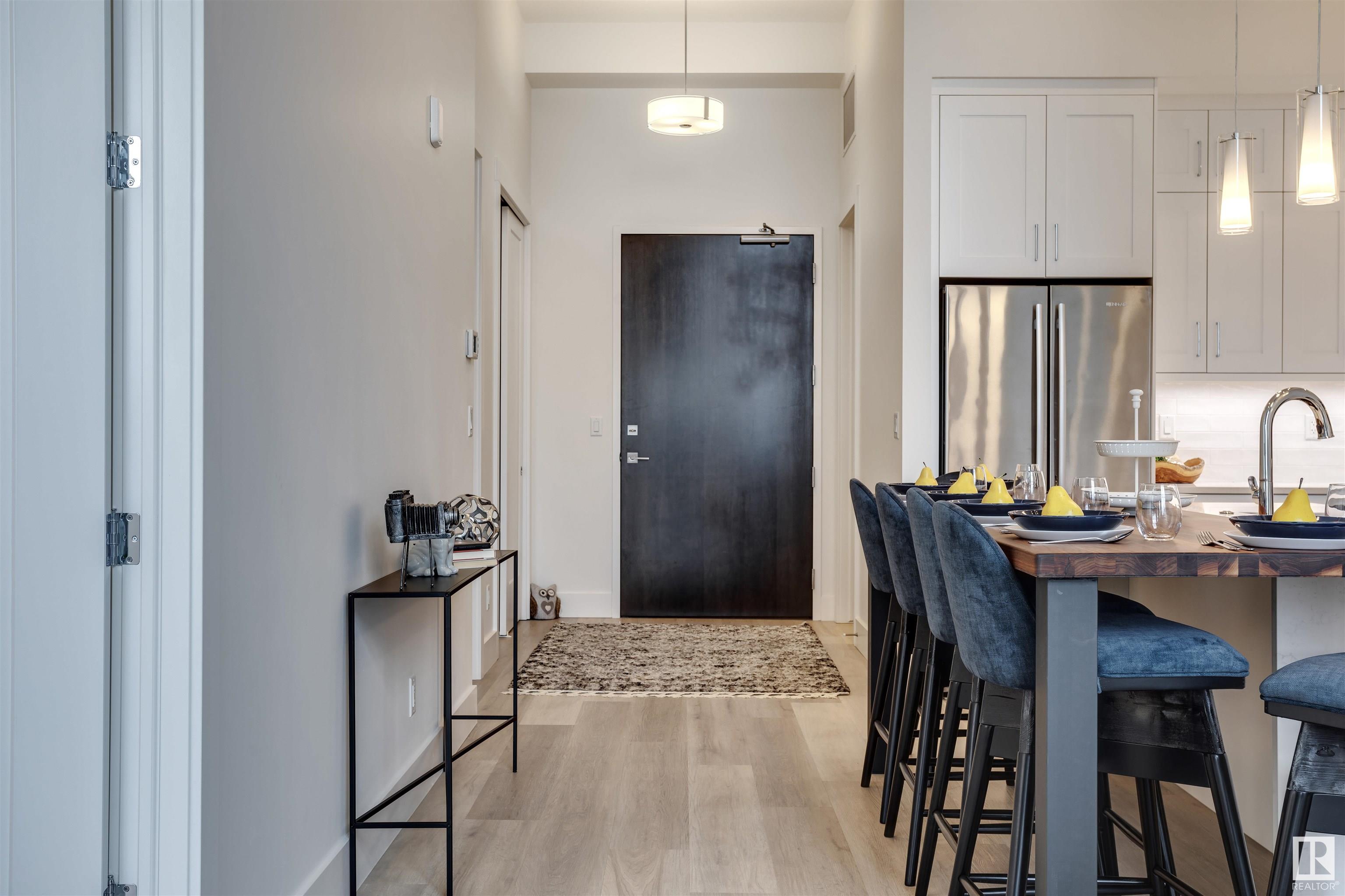 200 BELLEROSE Drive