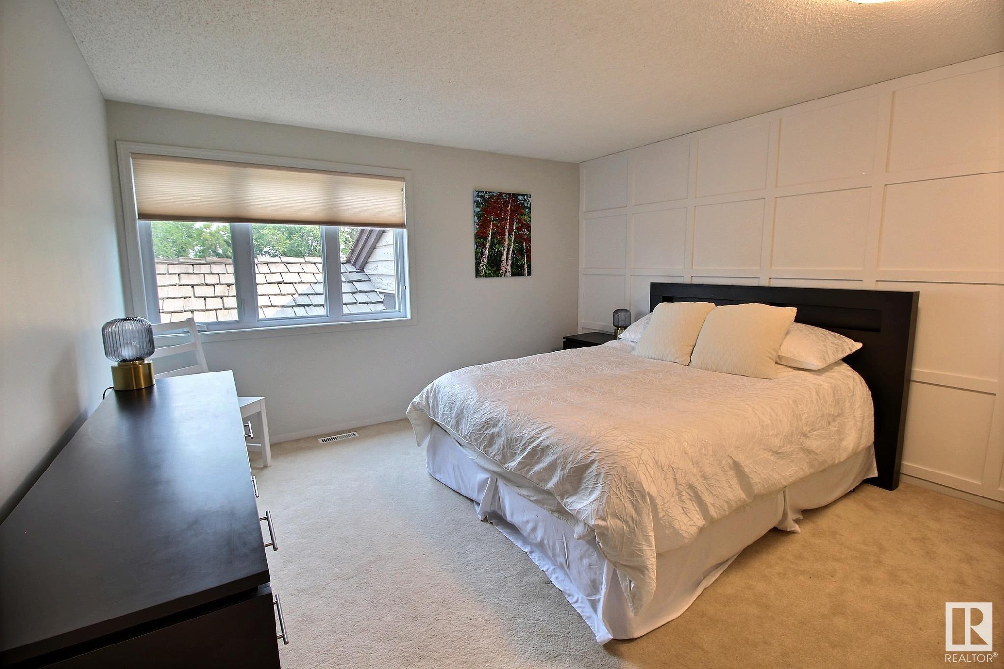 649 WOODBRIDGE Way
