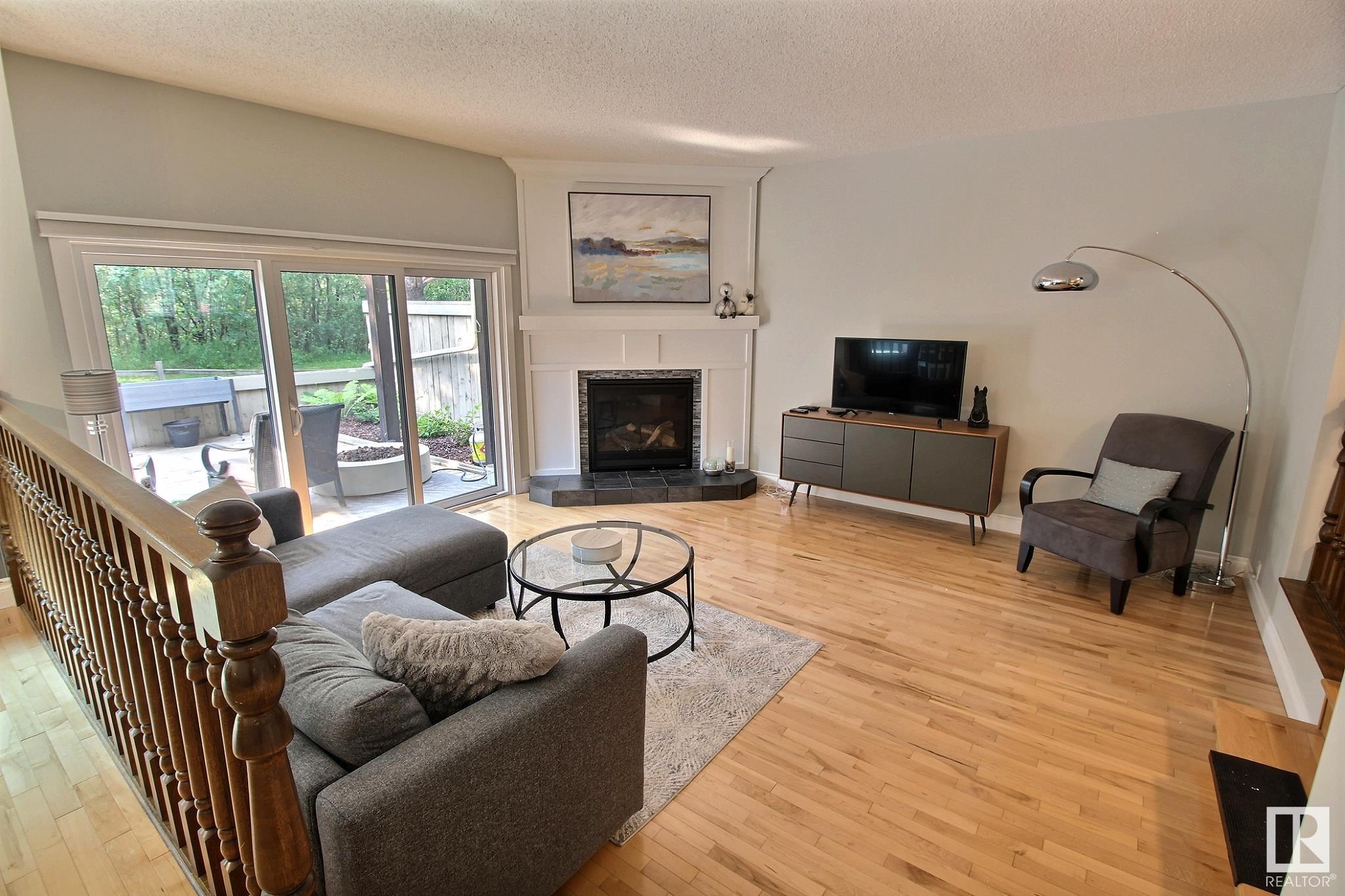 649 WOODBRIDGE Way