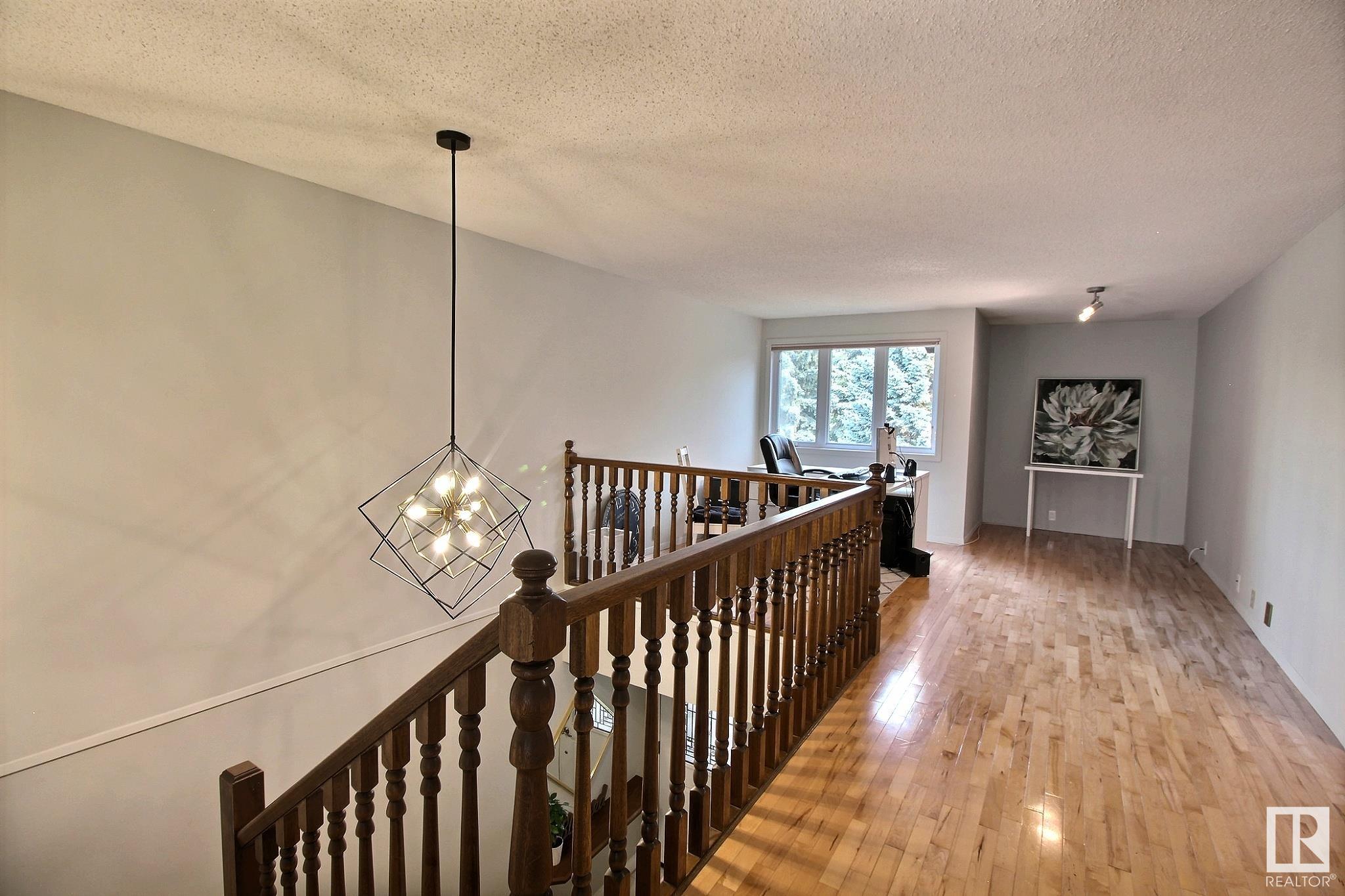 649 WOODBRIDGE Way