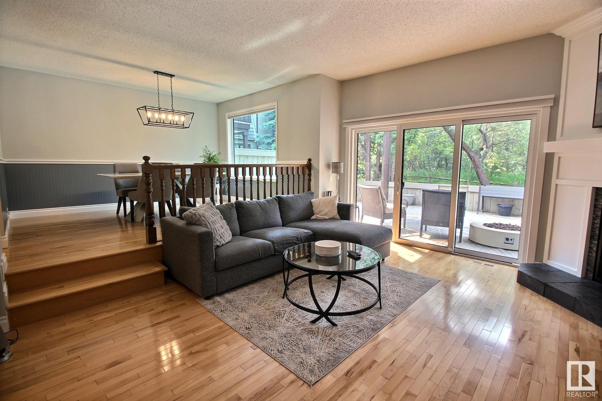 649 WOODBRIDGE Way