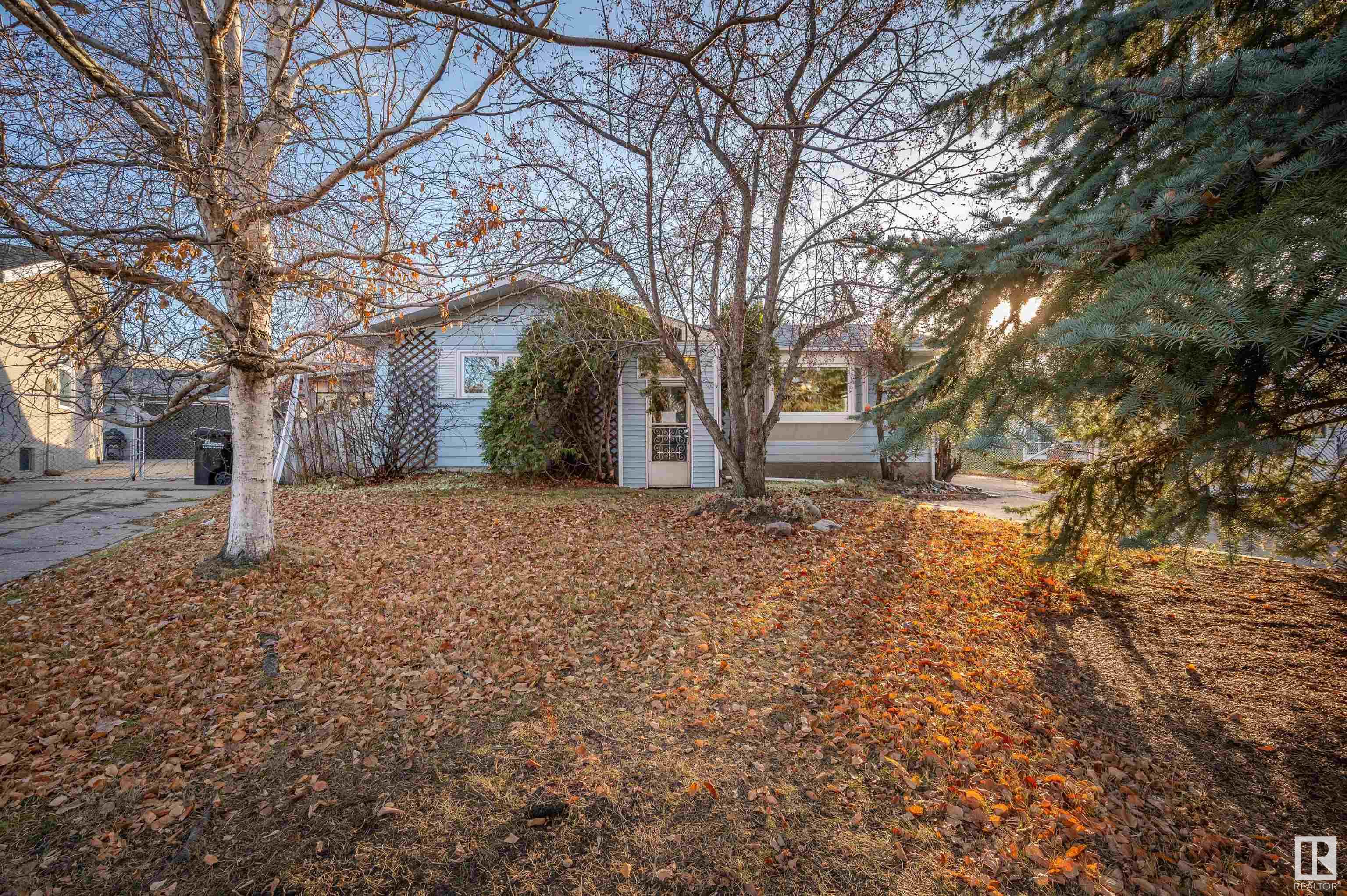 20 MORELAND Crescent