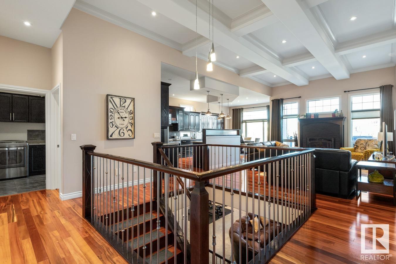 5034 CEYLON Close
