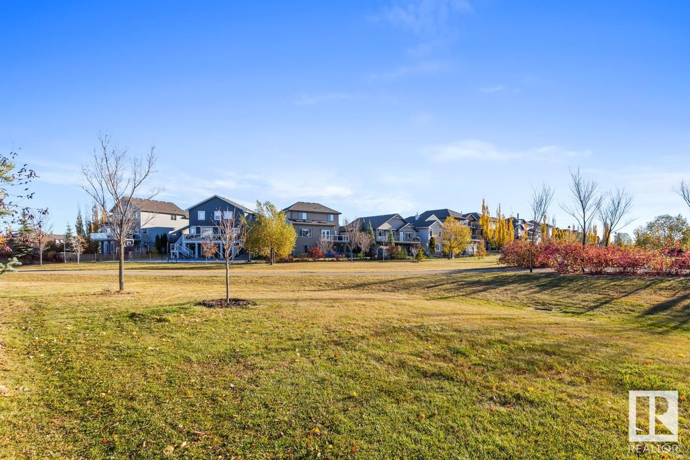 5034 CEYLON Close