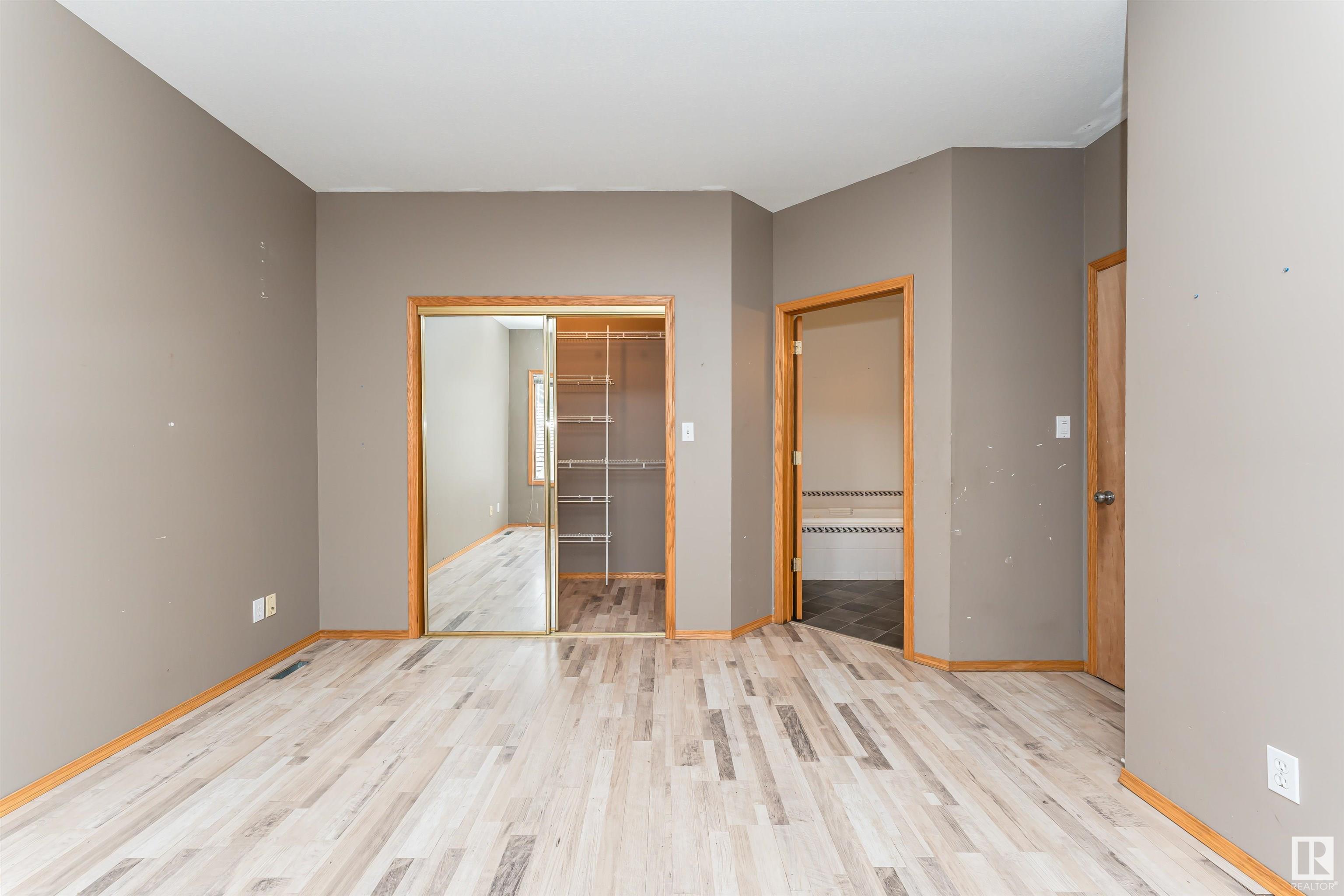 18 EBONY Way