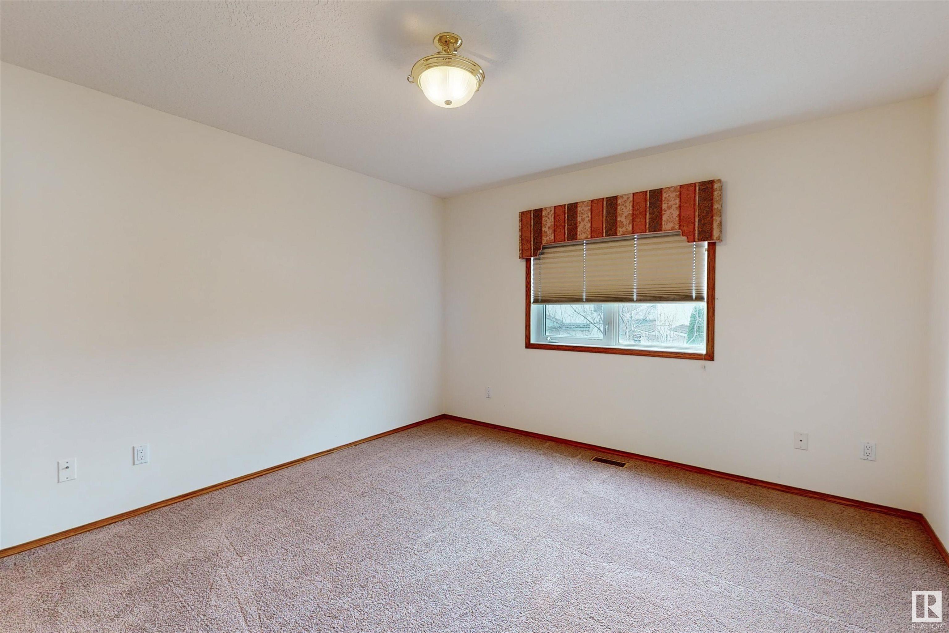 223 HILLCREST Court