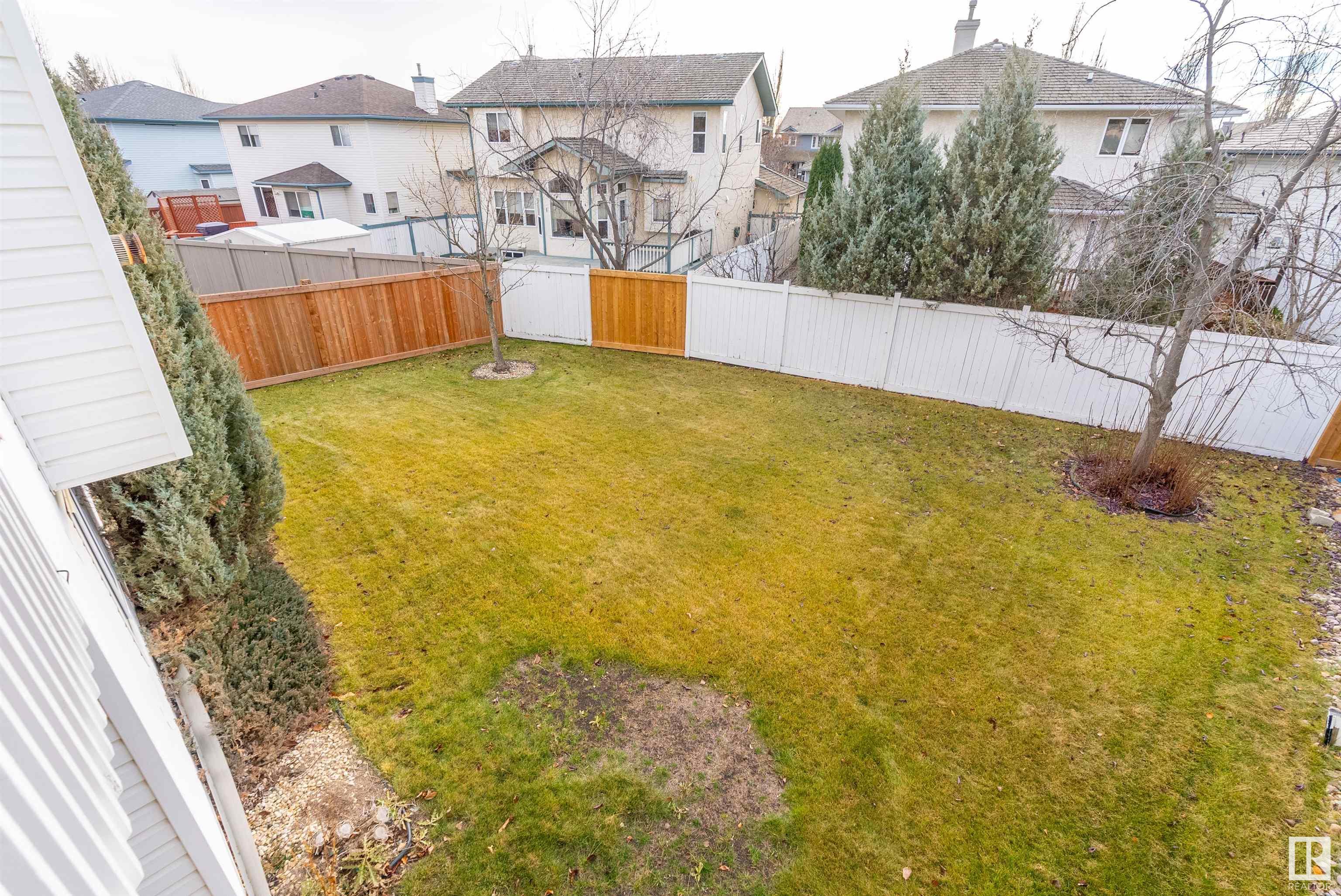 223 HILLCREST Court