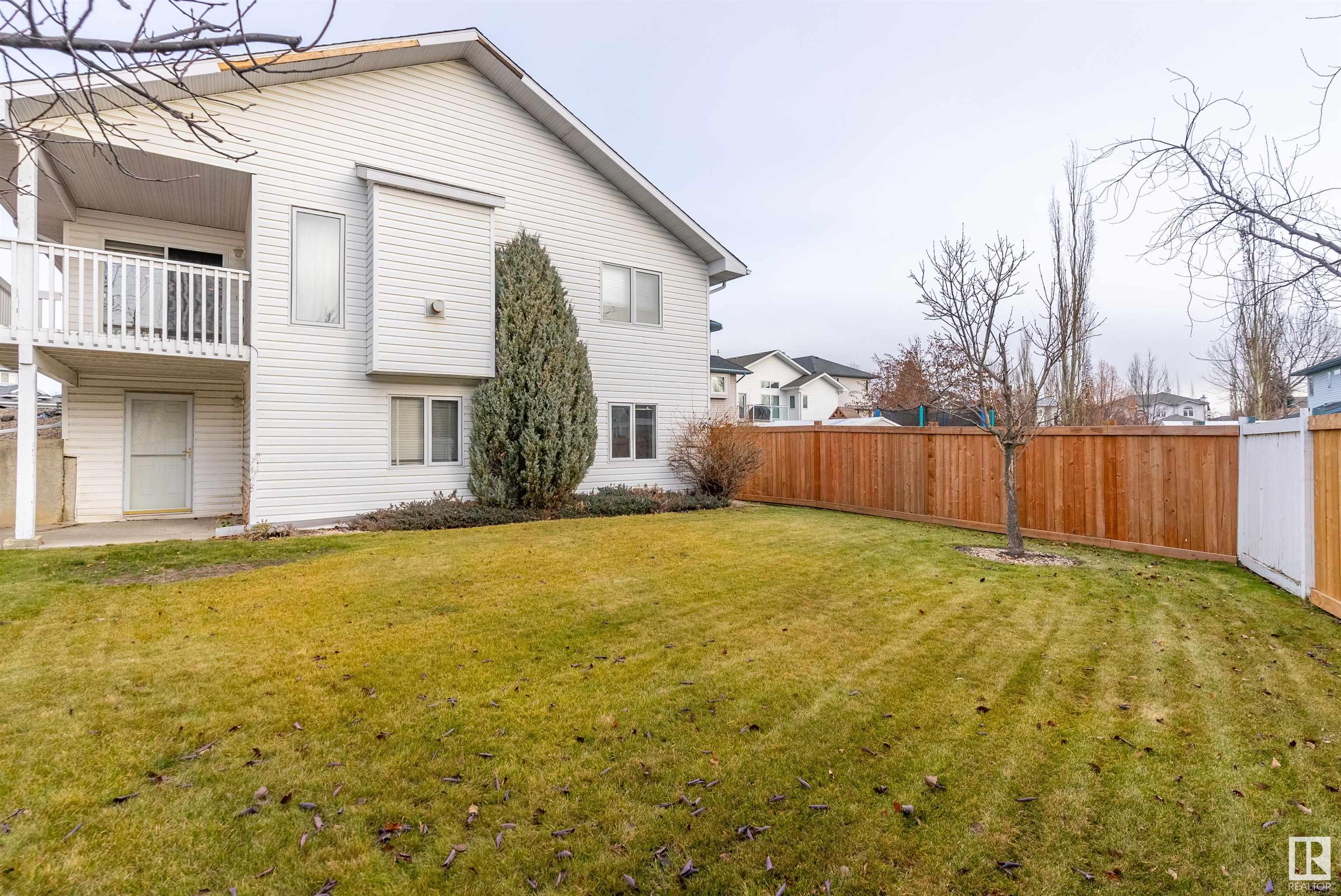 223 HILLCREST Court
