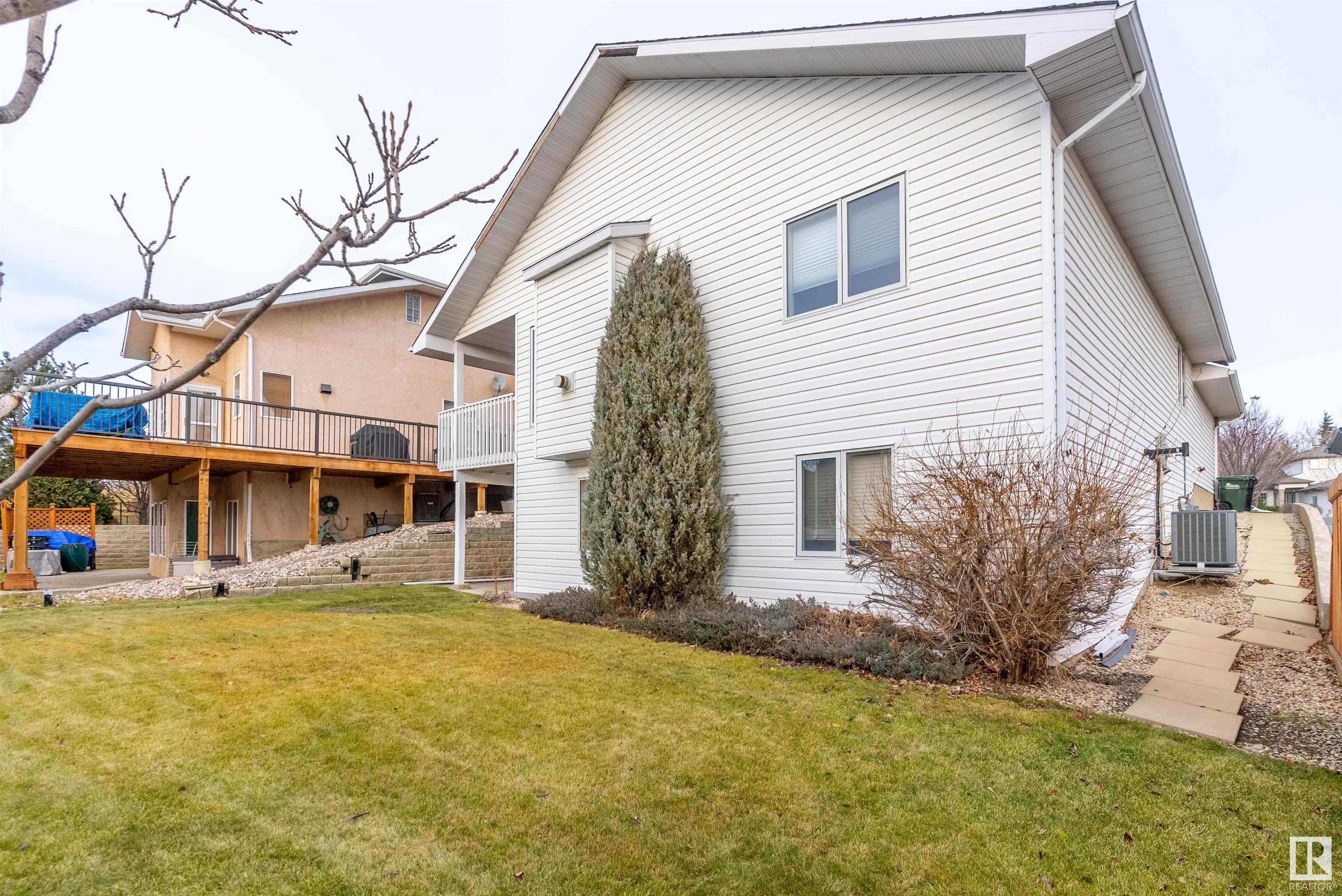 223 HILLCREST Court