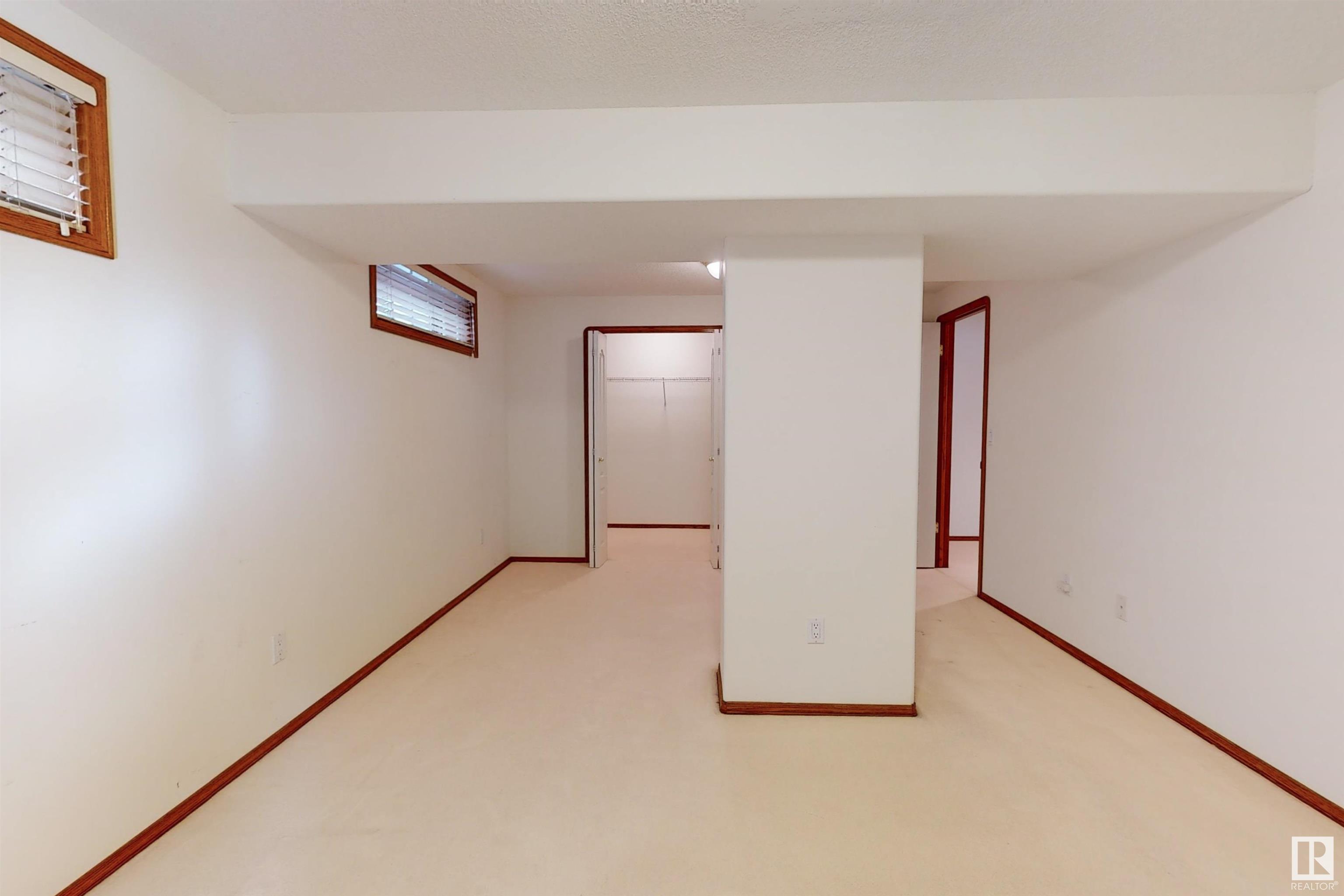 223 HILLCREST Court