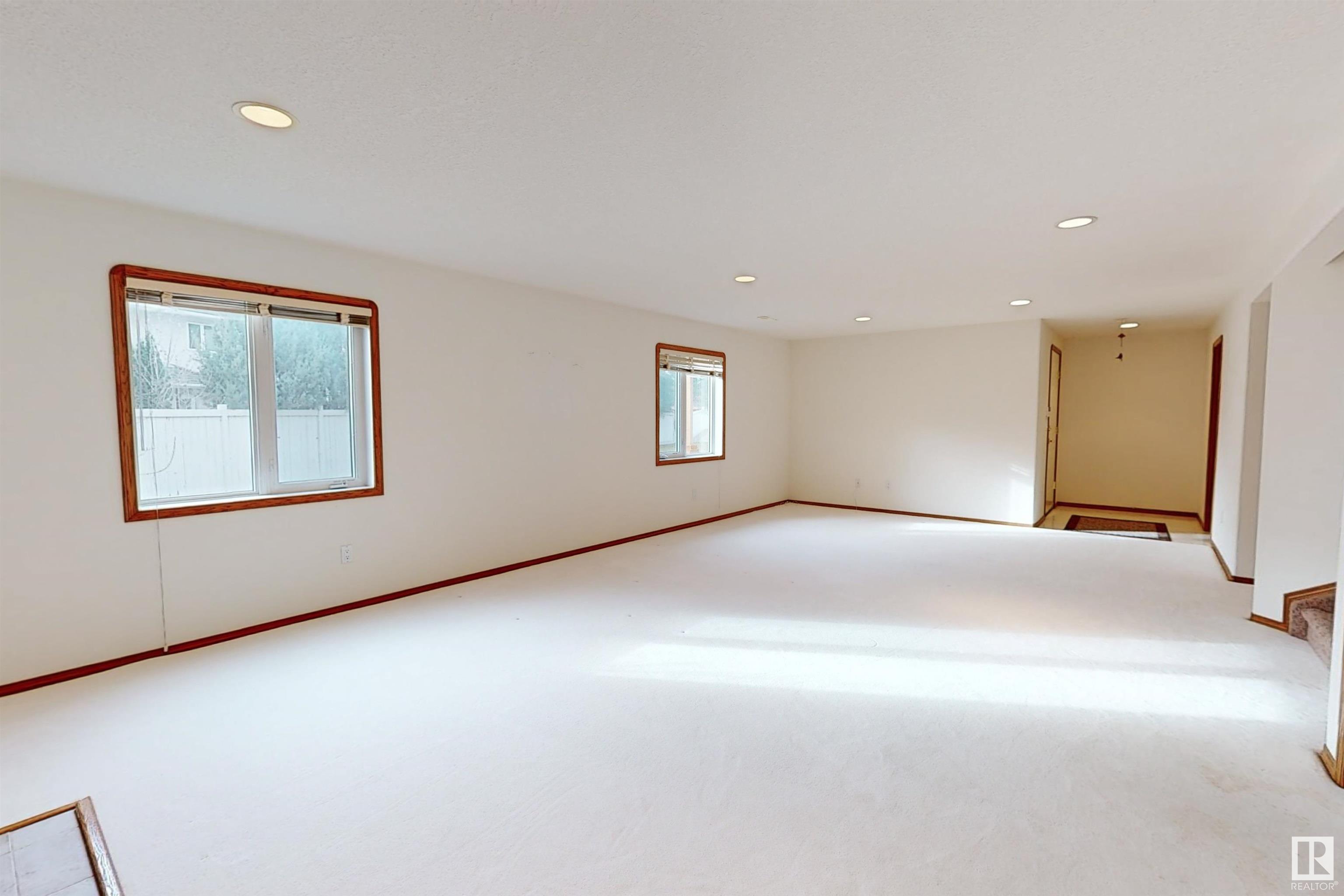 223 HILLCREST Court