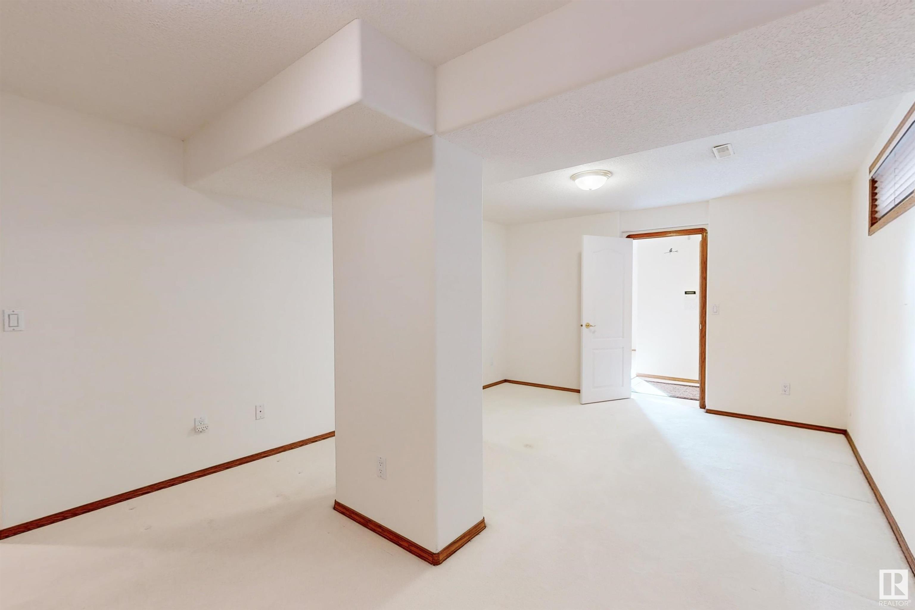 223 HILLCREST Court