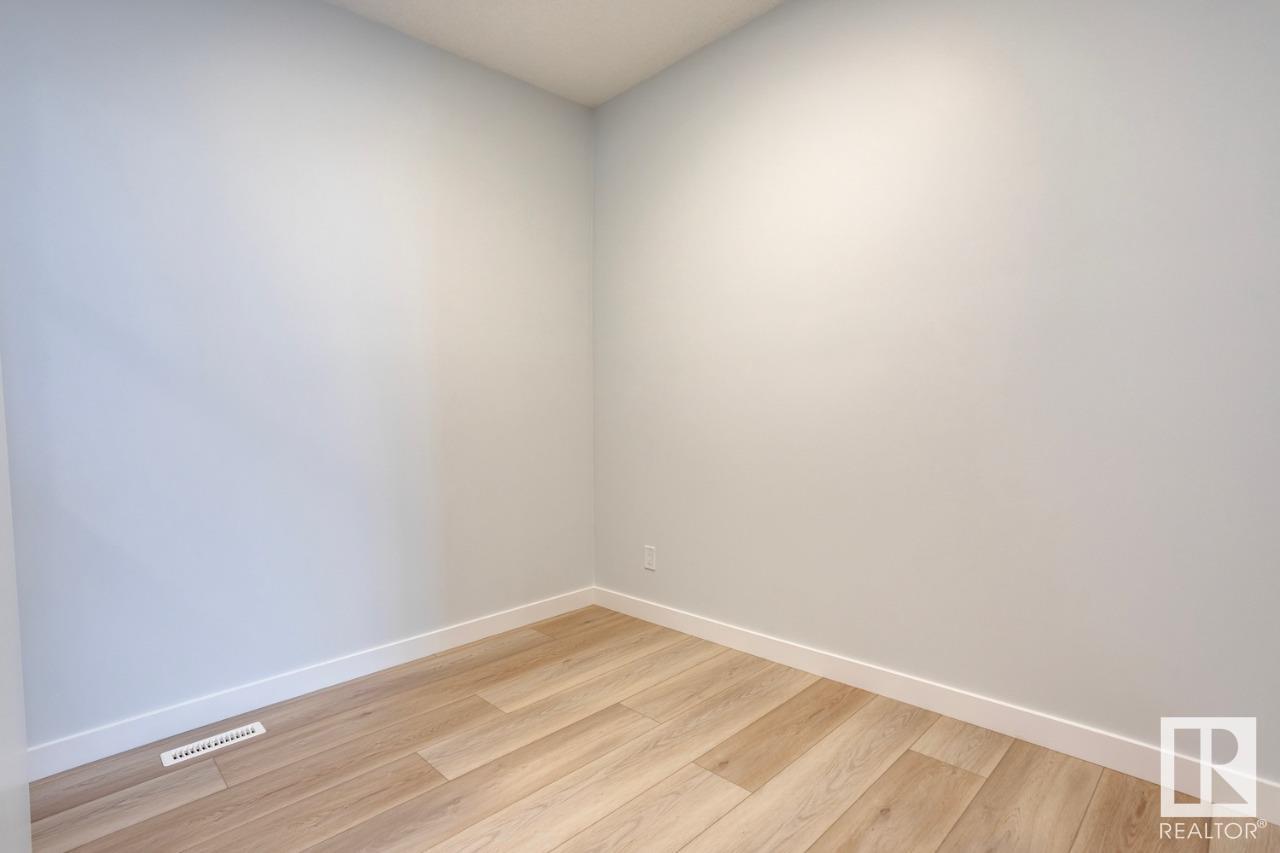 150 SEDUM Way