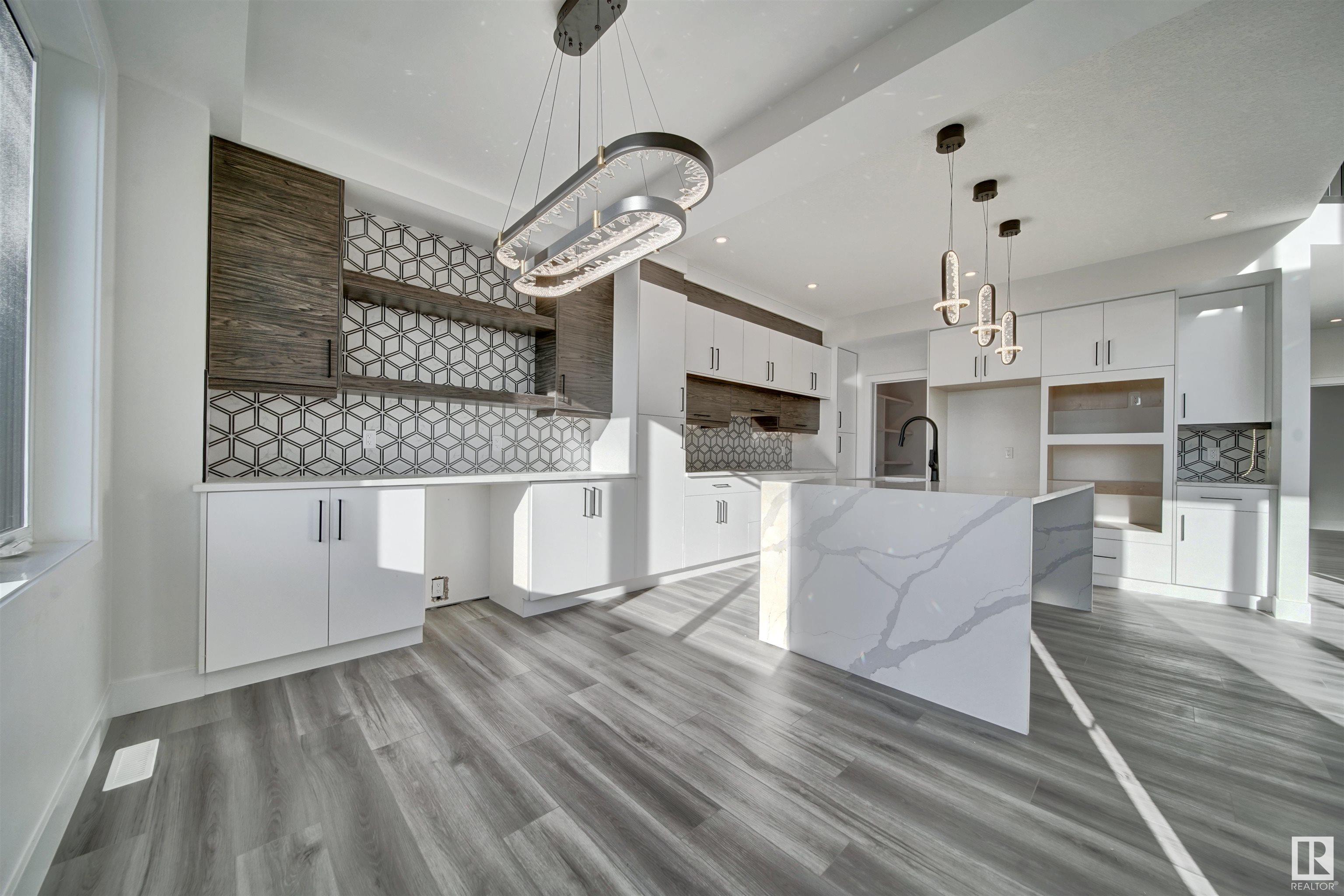 69 Edgefield Way