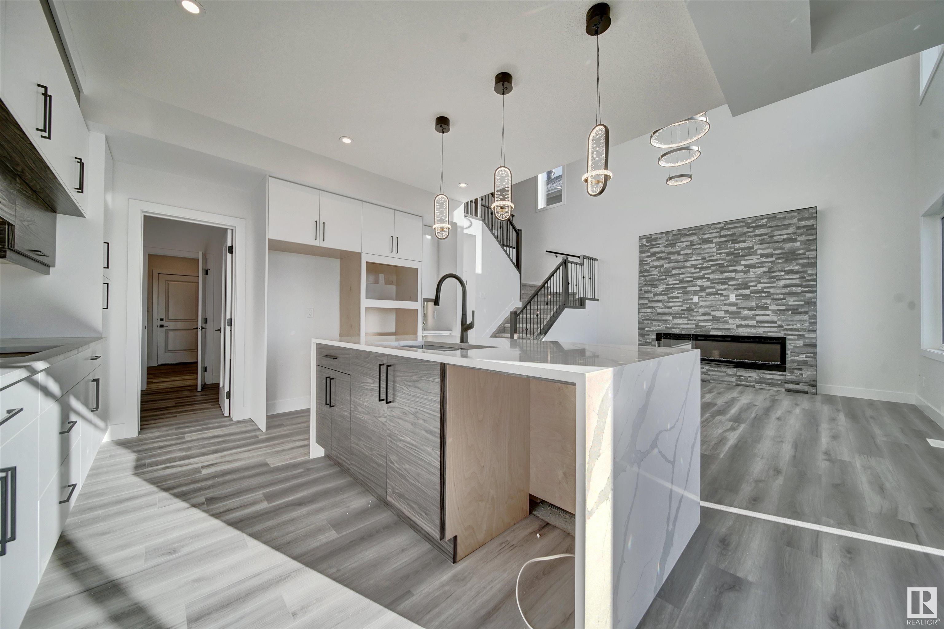 69 Edgefield Way