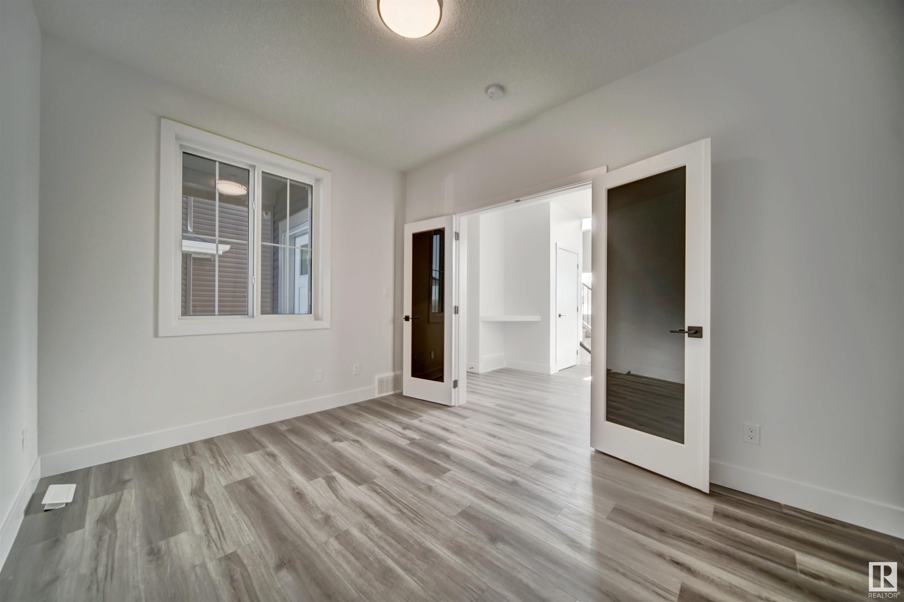 69 Edgefield Way