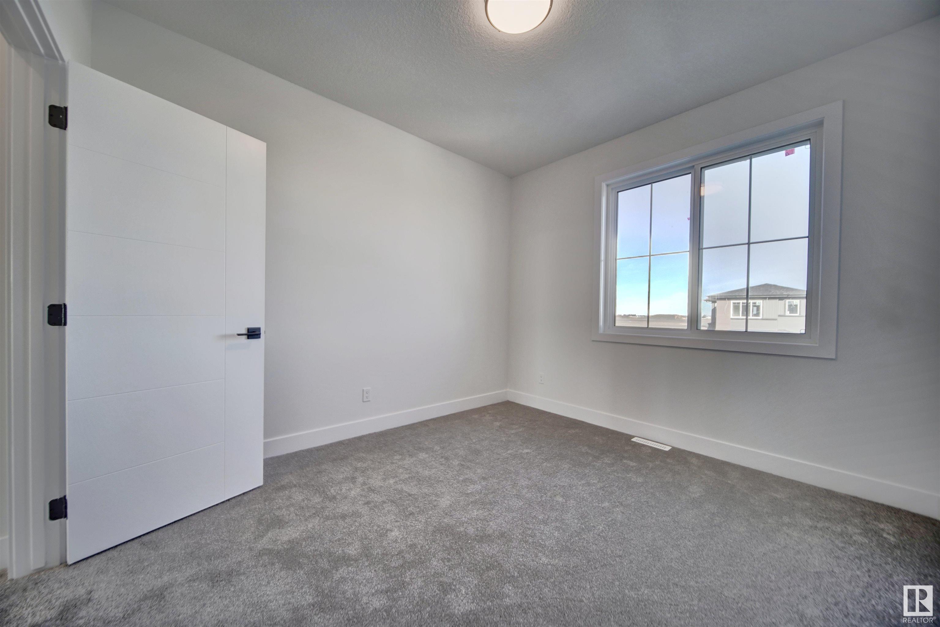 69 Edgefield Way