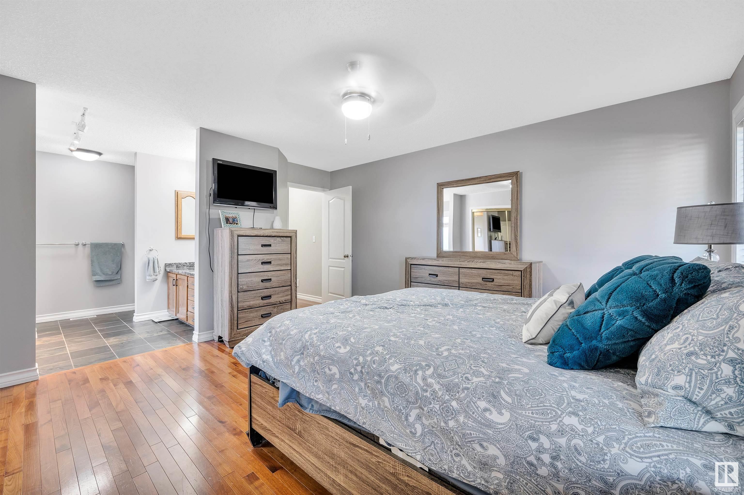 18 REGAL Way