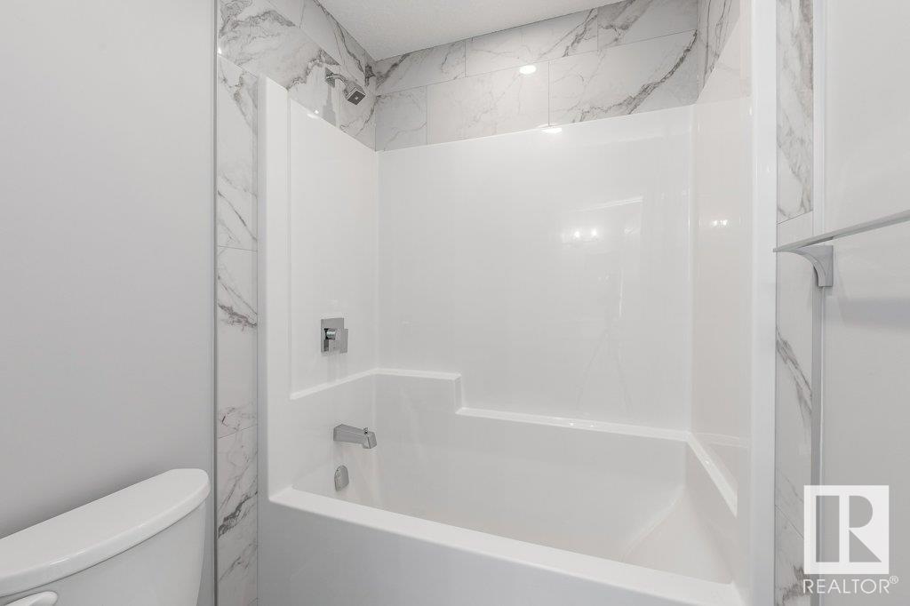 38 Edgefield Way