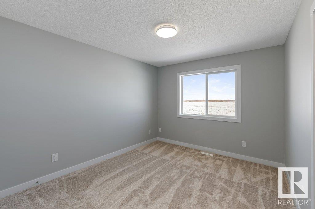 38 Edgefield Way