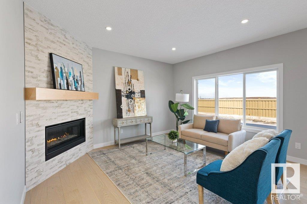 38 Edgefield Way