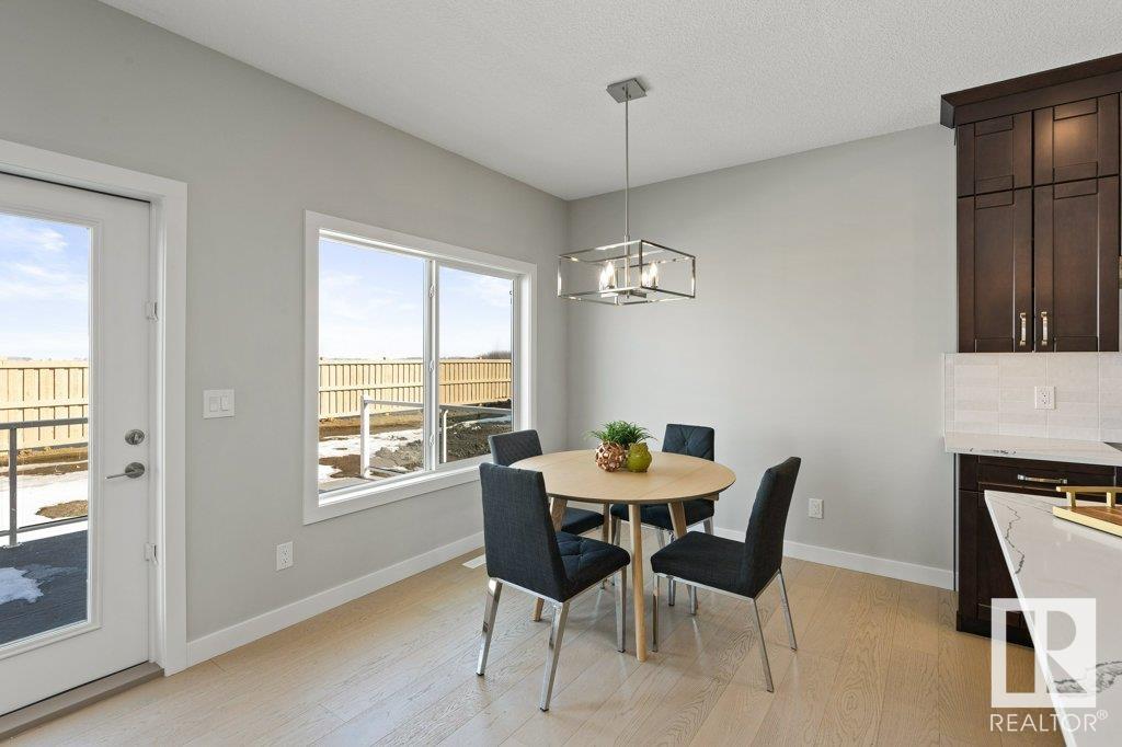 38 Edgefield Way