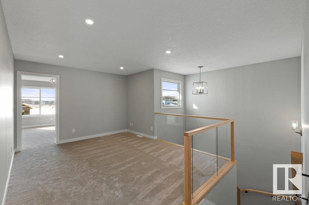 38 Edgefield Way