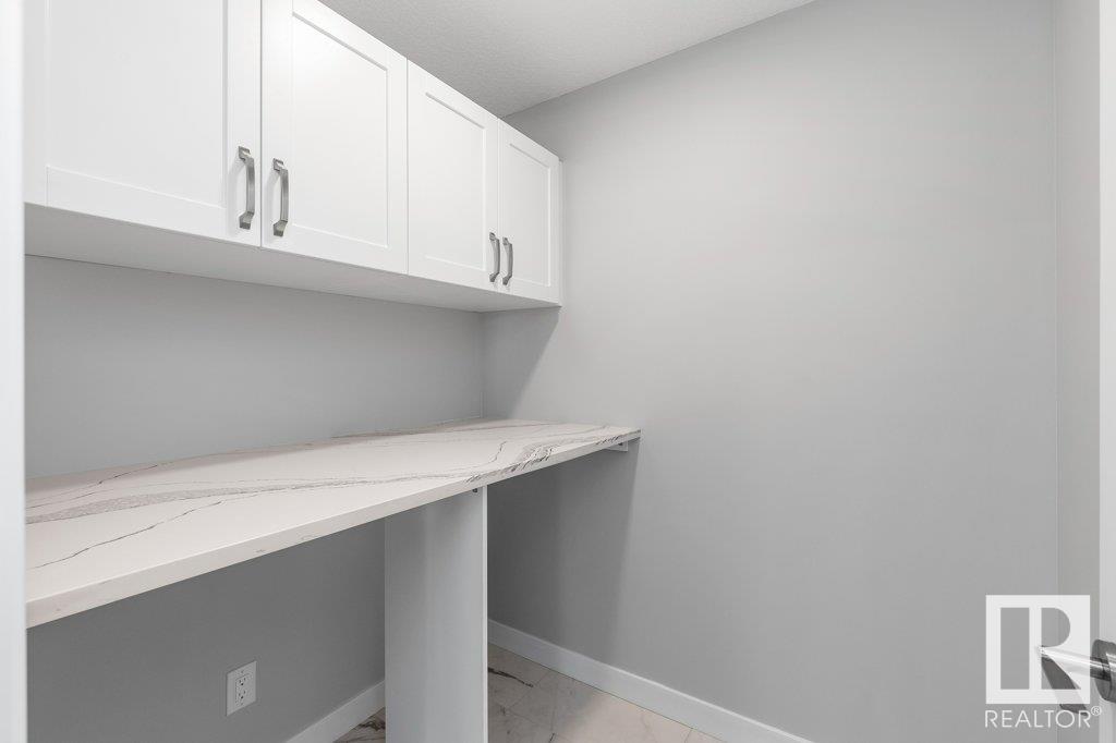 38 Edgefield Way