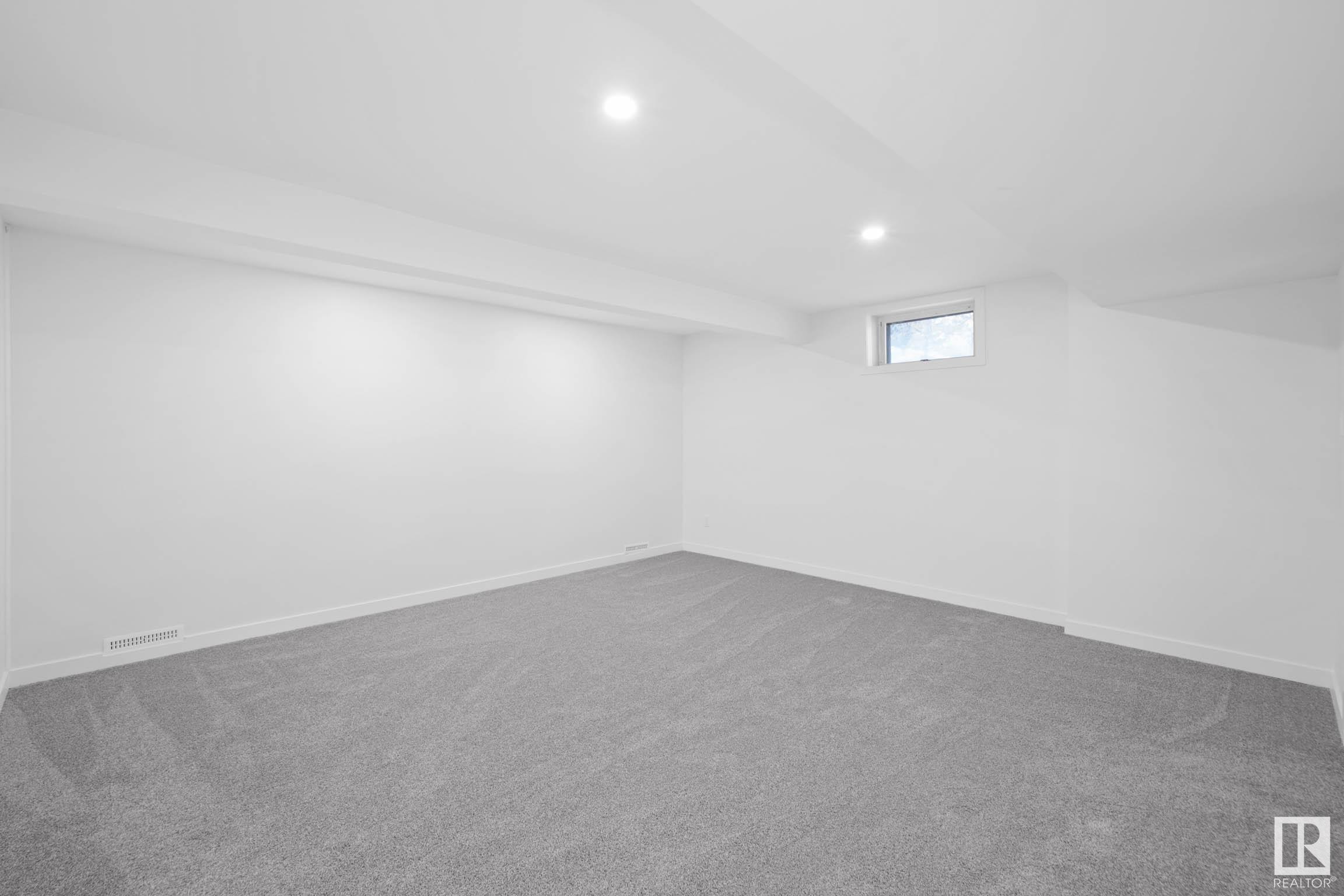 138 WILLOW Street