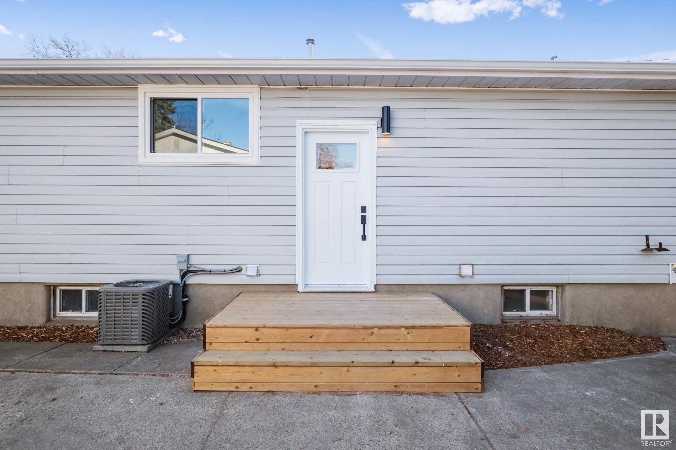 138 WILLOW Street
