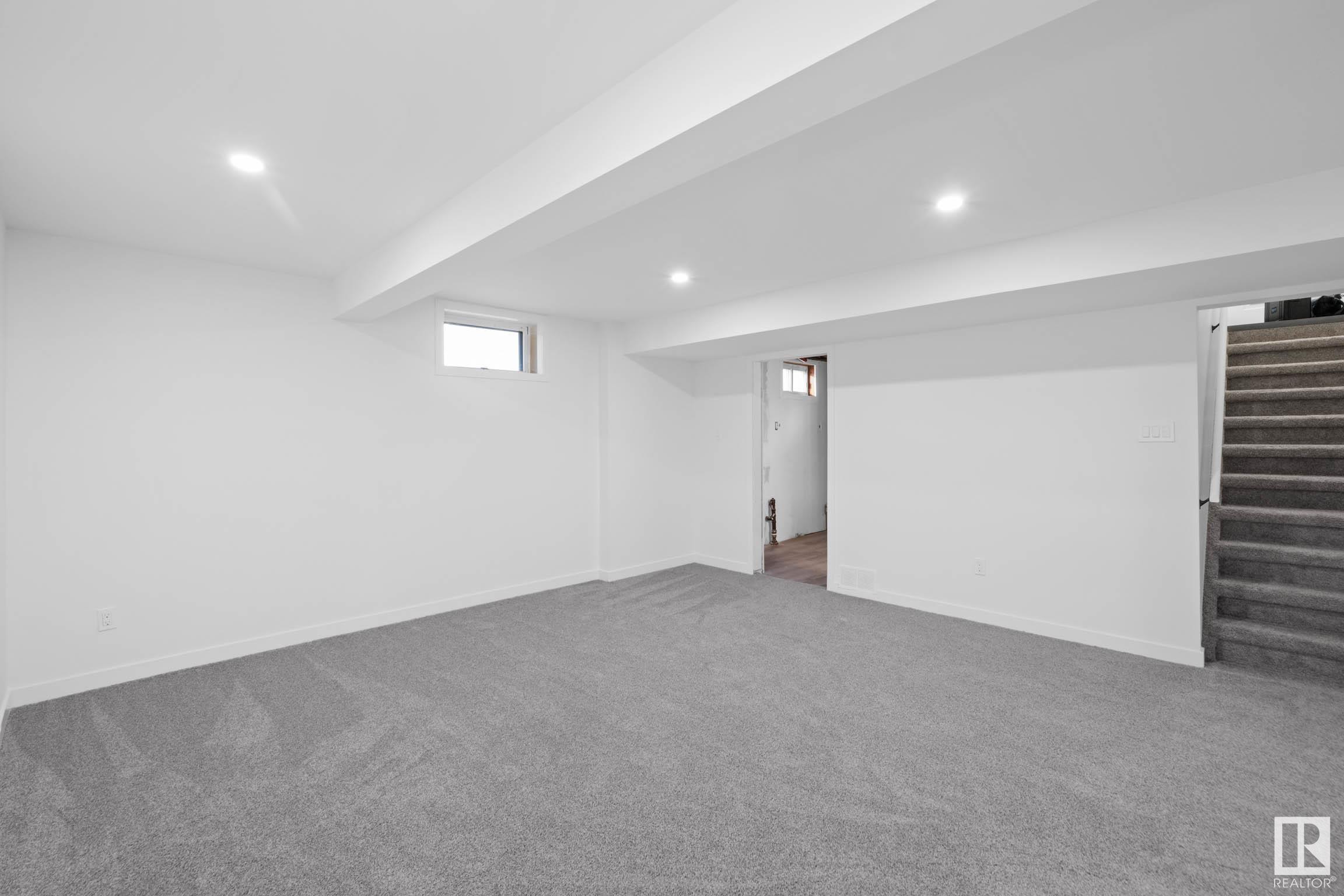 138 WILLOW Street
