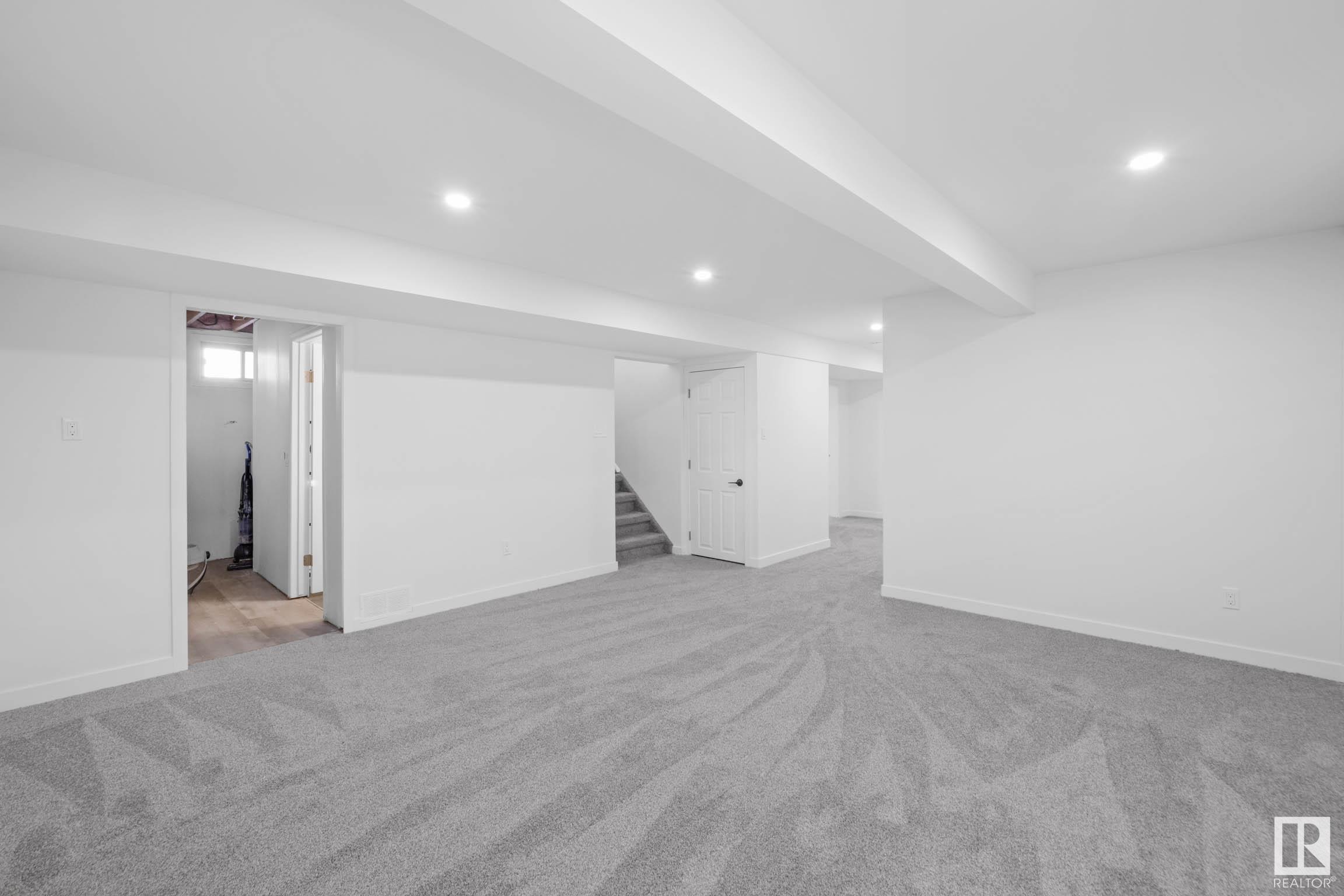 138 WILLOW Street