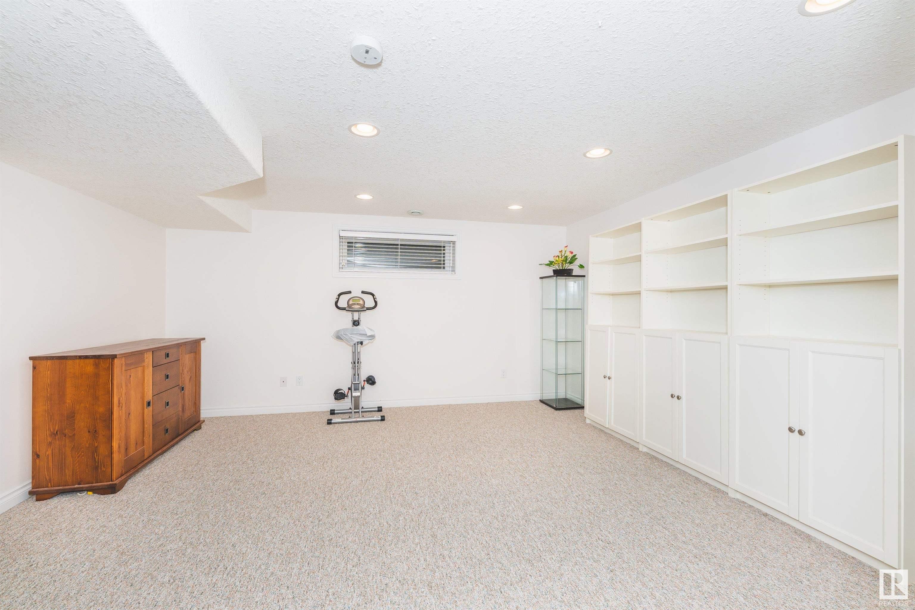 491 HUNTERS Green