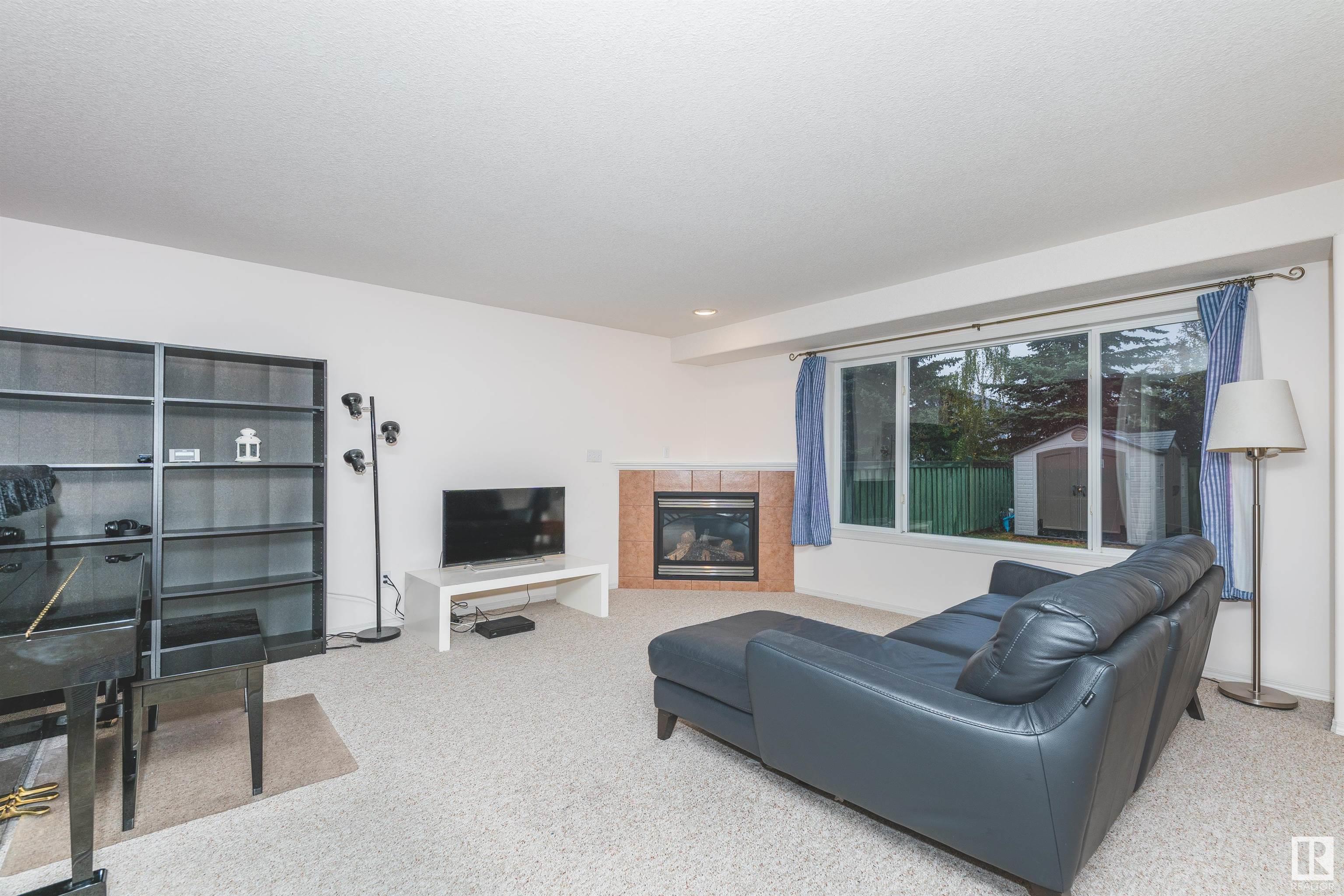 491 HUNTERS Green