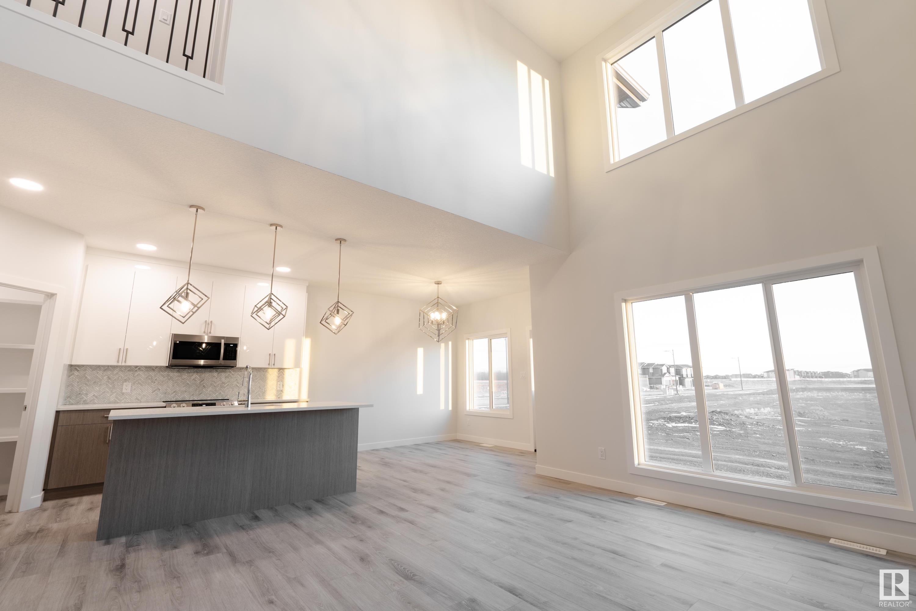 103 Edgefield Way