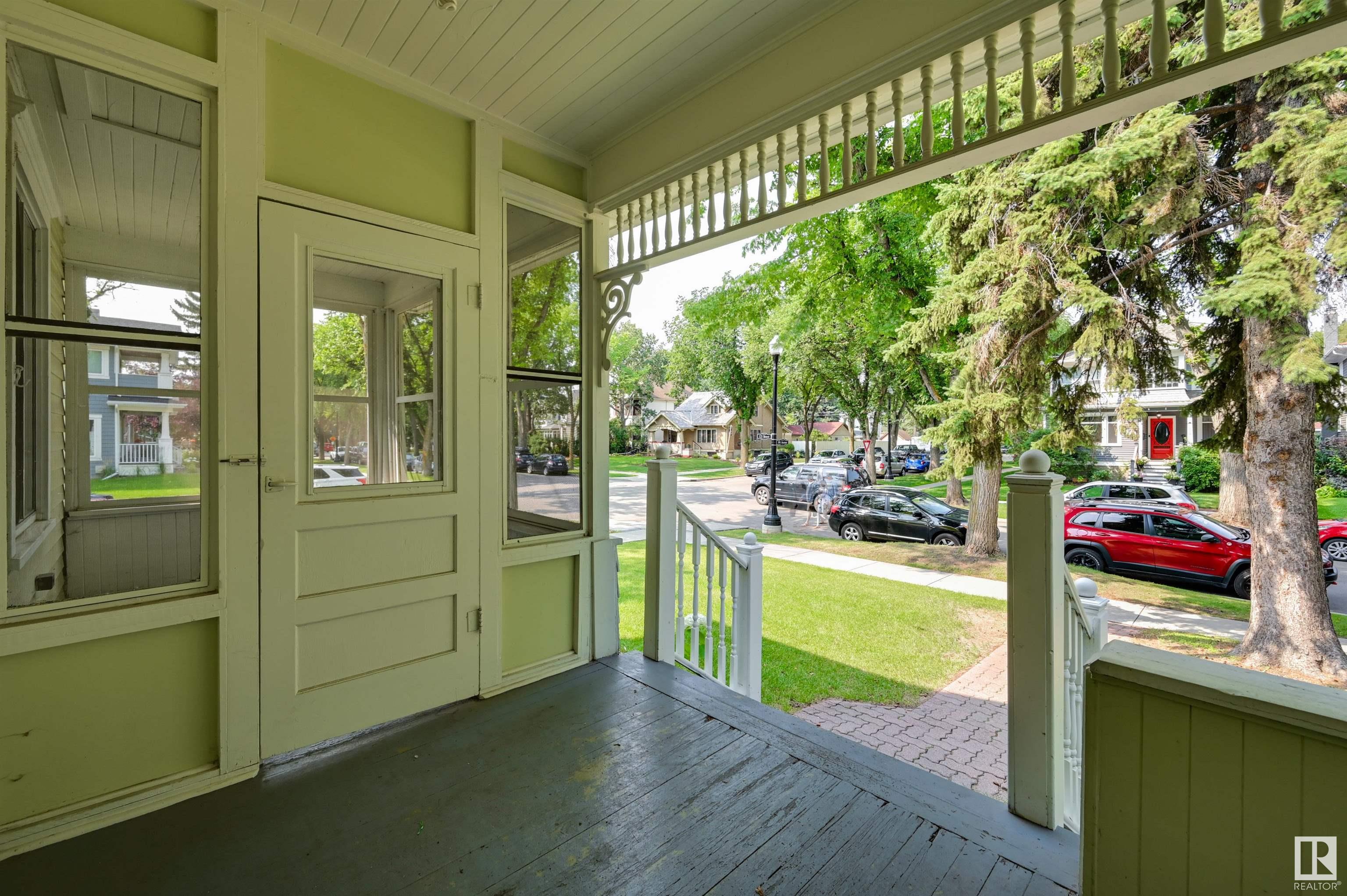 10803 125 Street