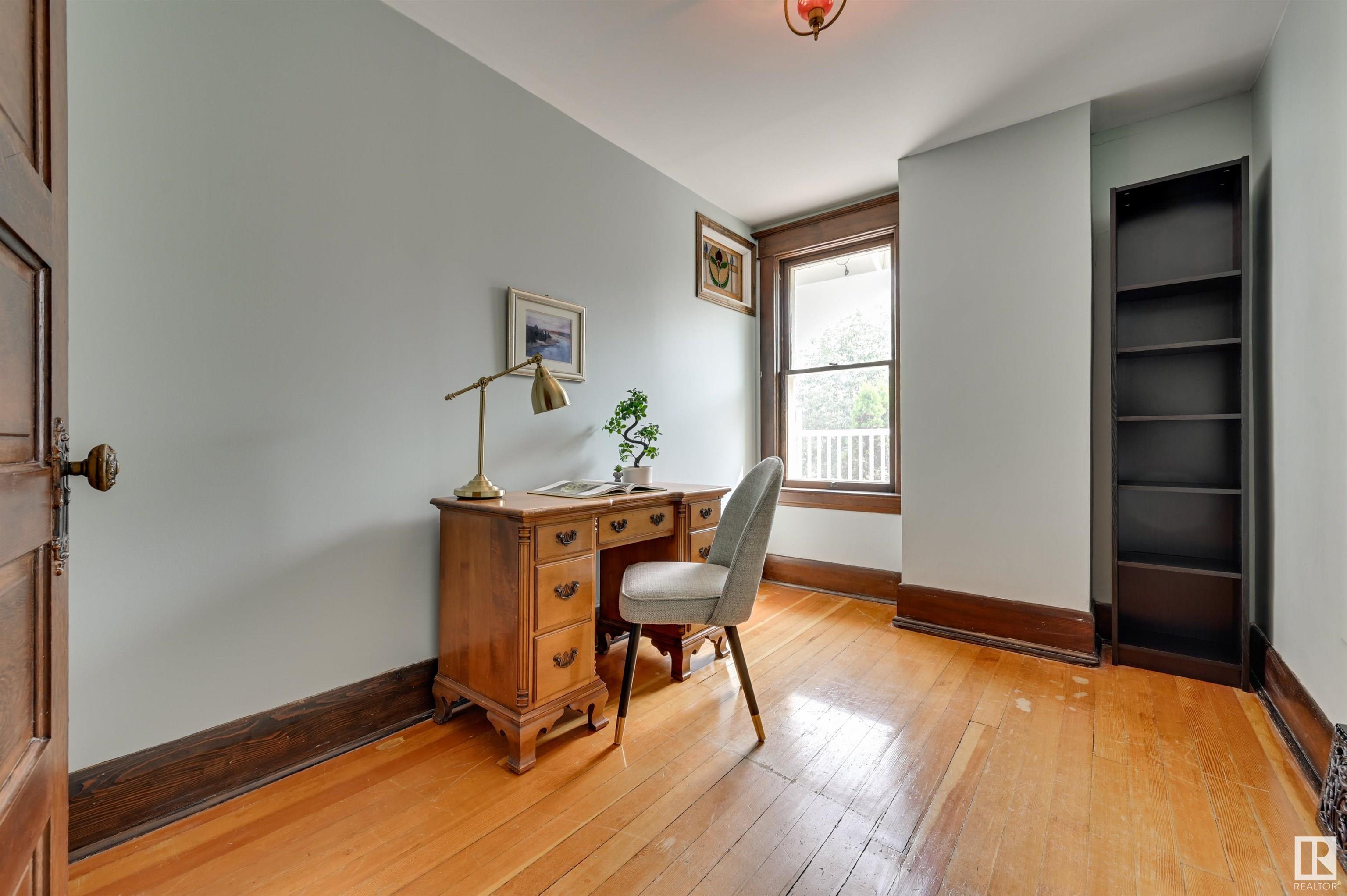 10803 125 Street