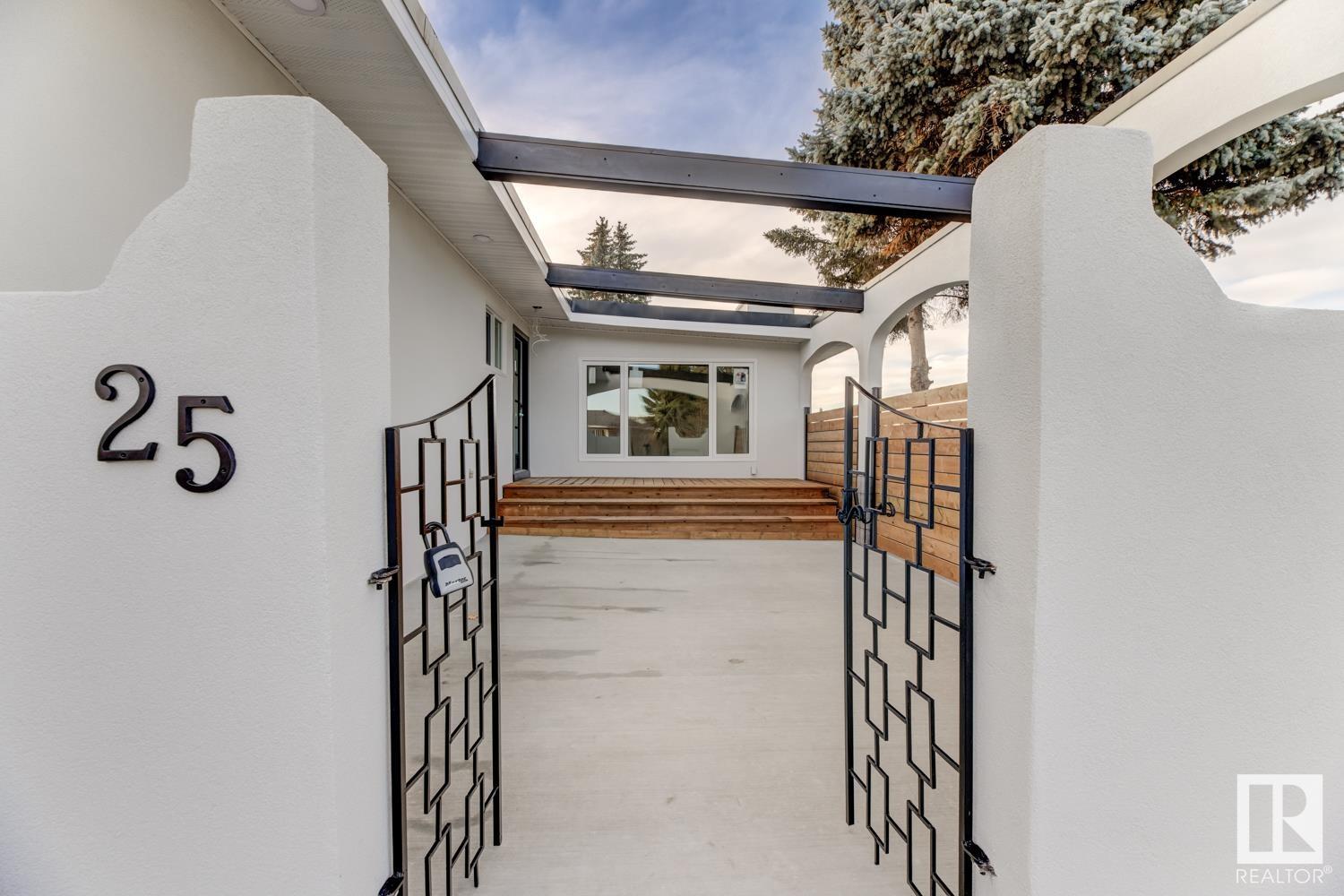 25 GARLAND Crescent