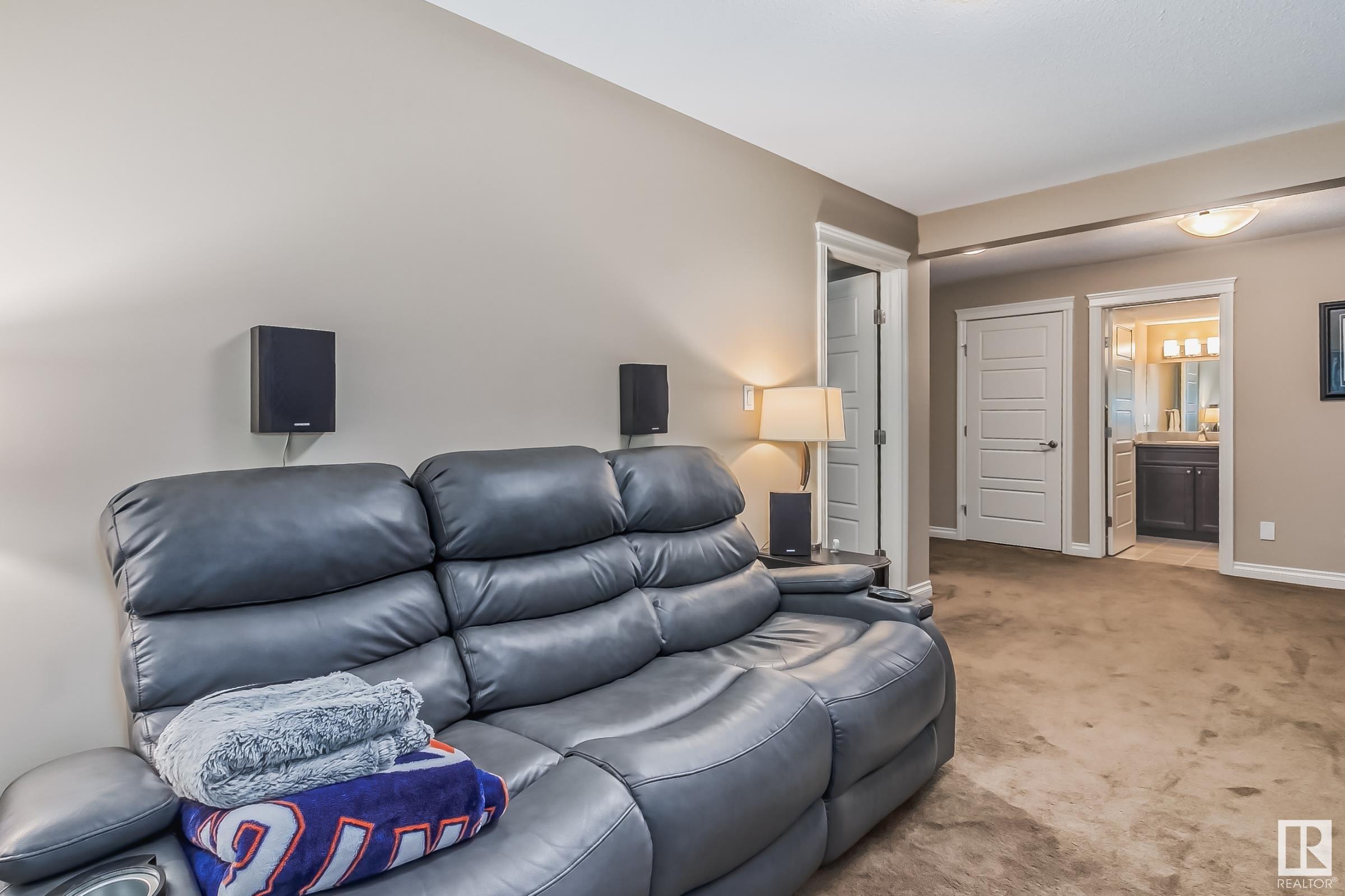 130 Greenbury Close