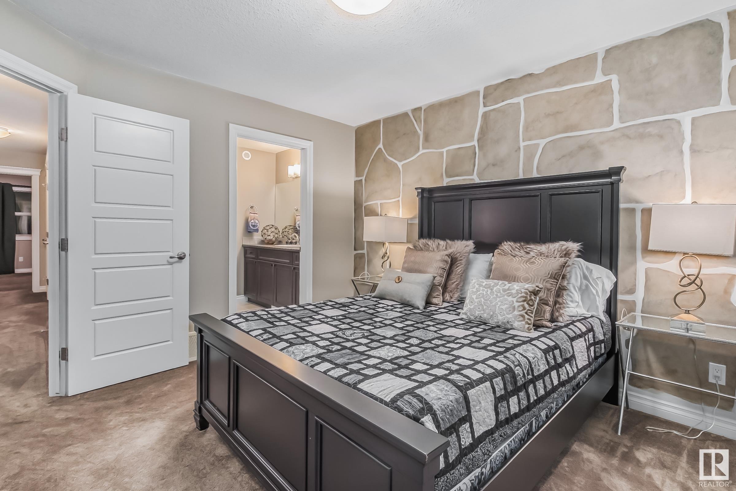 130 Greenbury Close