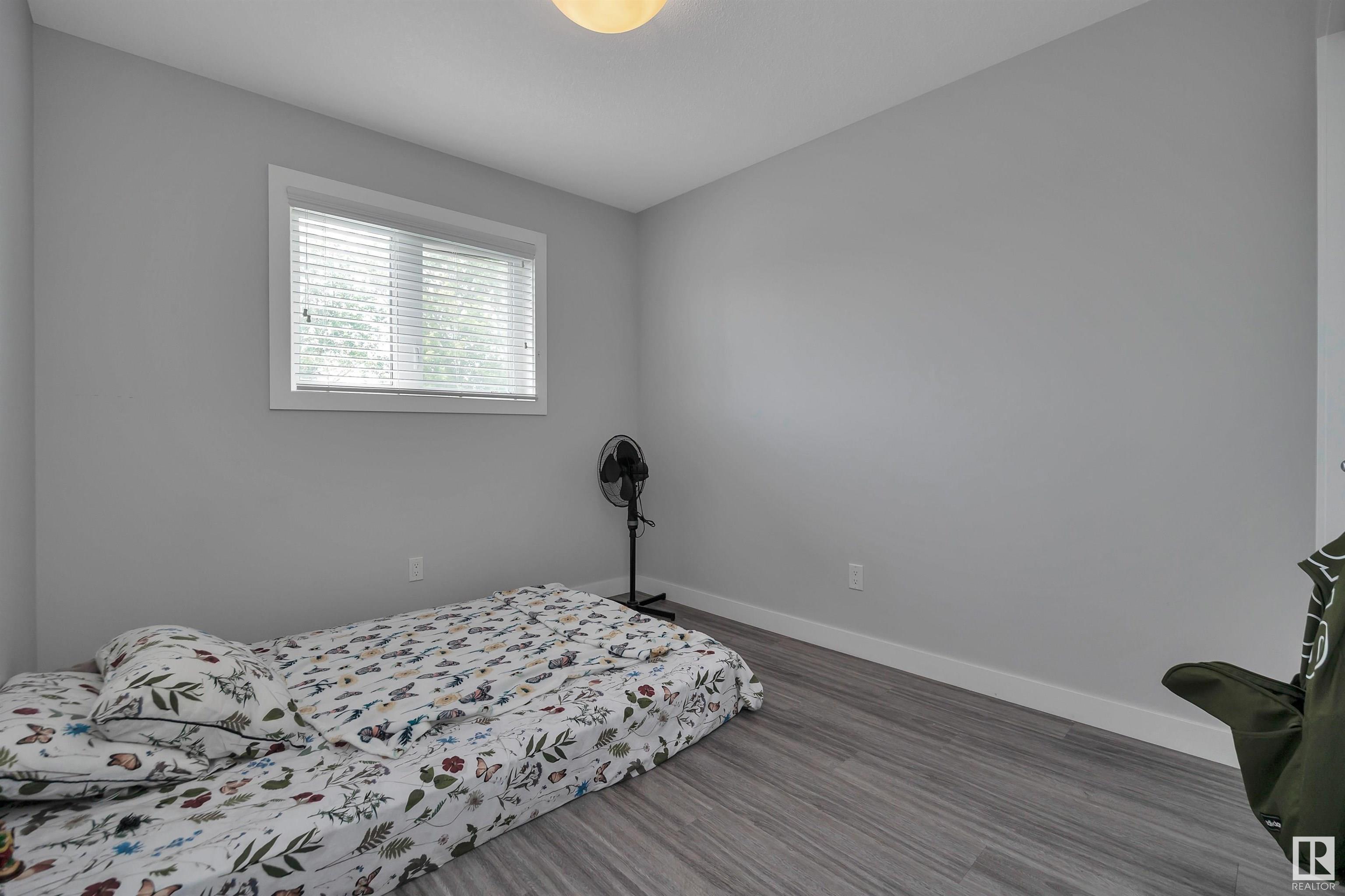 16307 100 Avenue